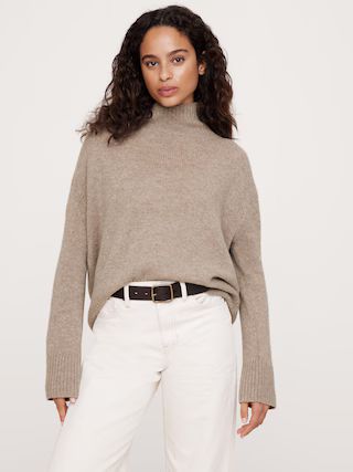 Oversized Midweight Cashmere Turtleneck Sweater | Banana Republic (US)