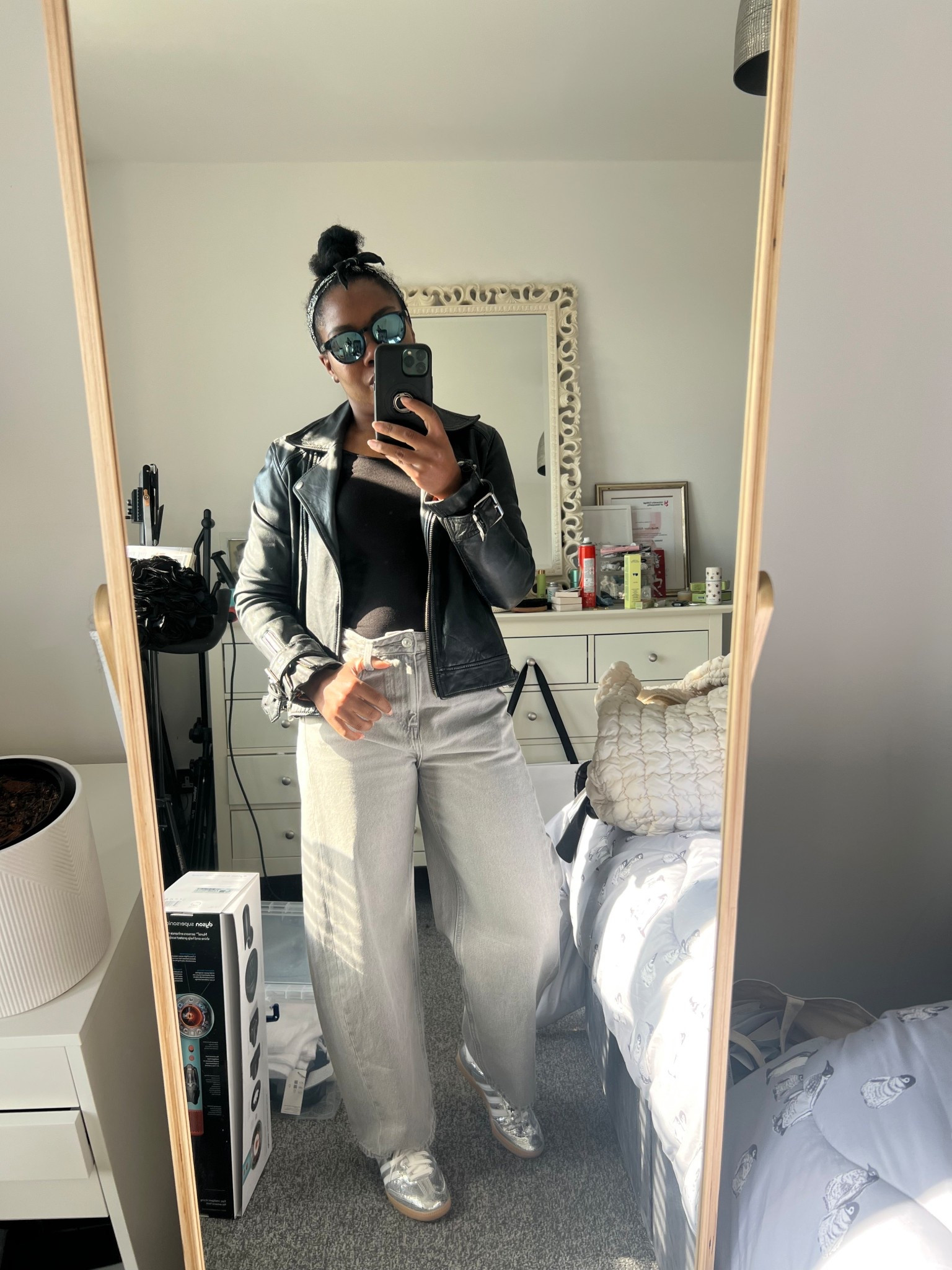Can’t go wrong with jeans and a nice top! Jacket is ooooold from Topshop. Felt expensive at the time - about £160 - bit I doubt I could get a leather biker jacket for that price now 👀

Barrel jeans, Barell leg, grey jeans, silver trainers, samba

#LTKOver40 #LTKSeasonal #LTKootd