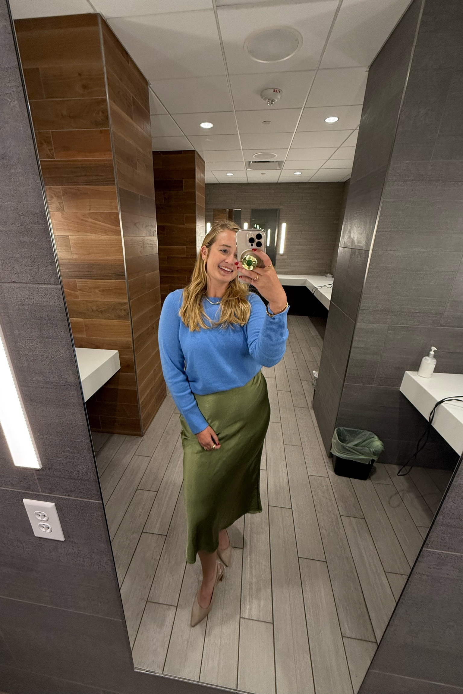 Women’s fall workplace outfits 

#LTKshoecrush #LTKworkwear #LTKSeasonal
