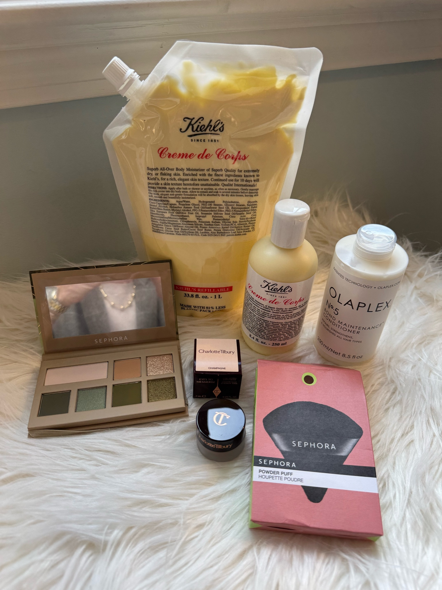 My order from the Sephora sale
Keihl’s lotion, Olaplex conditioner, eye pallet, cream eye shadow, powder puff

#LTKFindsUnder100 #LTKOver40 #LTKBeauty
