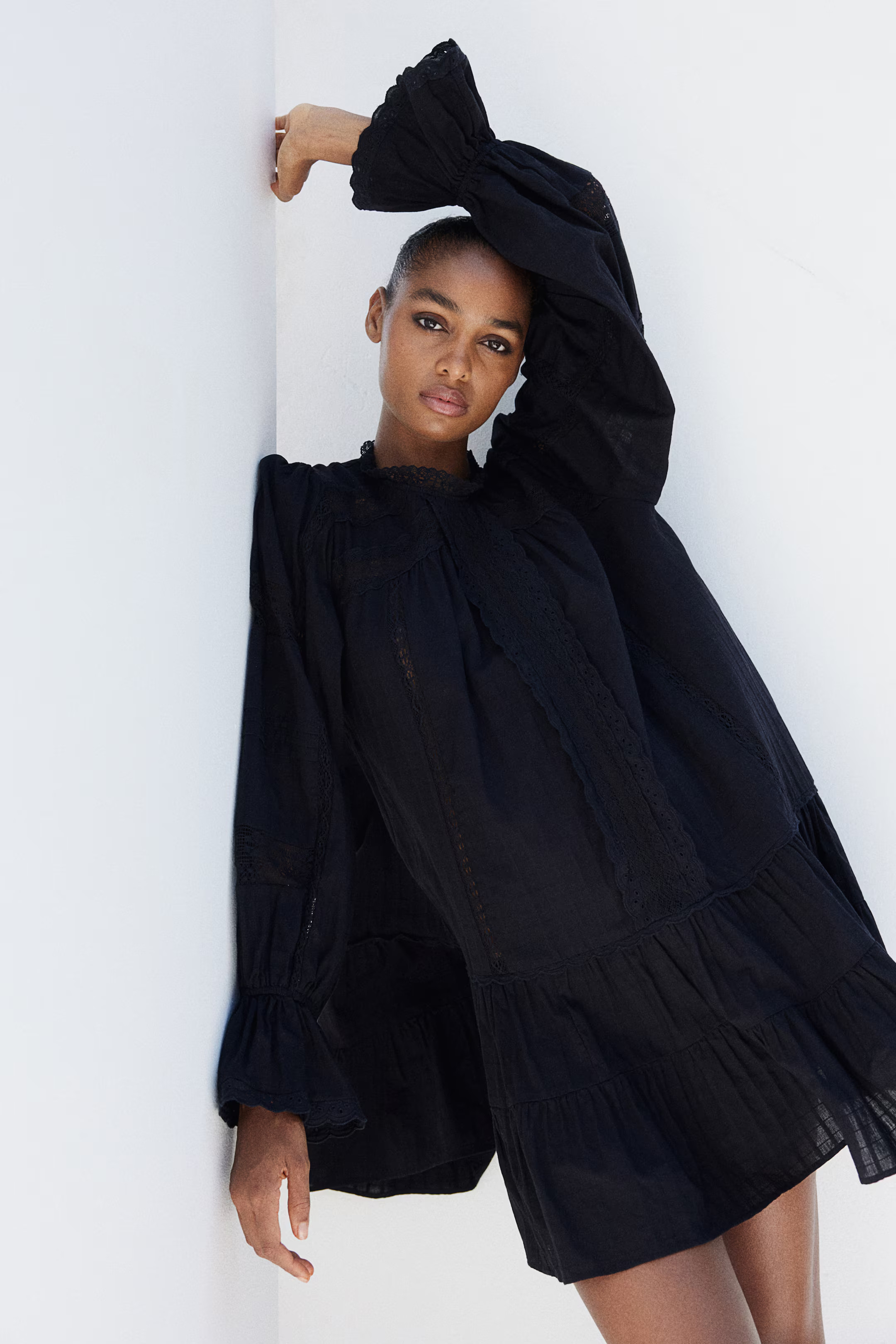 Lace-trimmed cotton dress | H&M (UK, MY, IN, SG, PH, TW, HK)