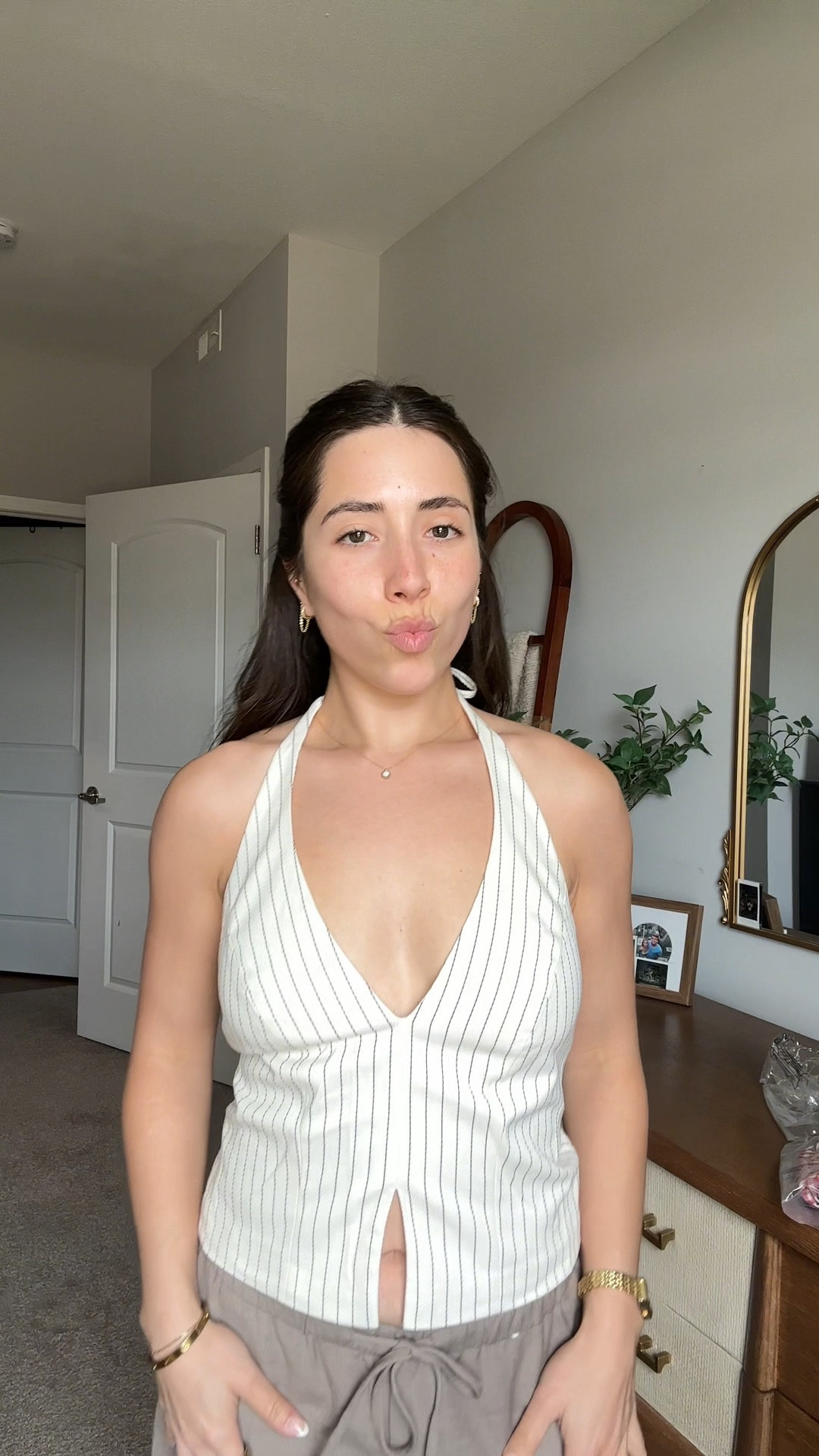 Abercrombie try on haul! Halter in size XS, dress in size XS petite 🫶🏻

#LTKPetite #LTKFindsUnder100