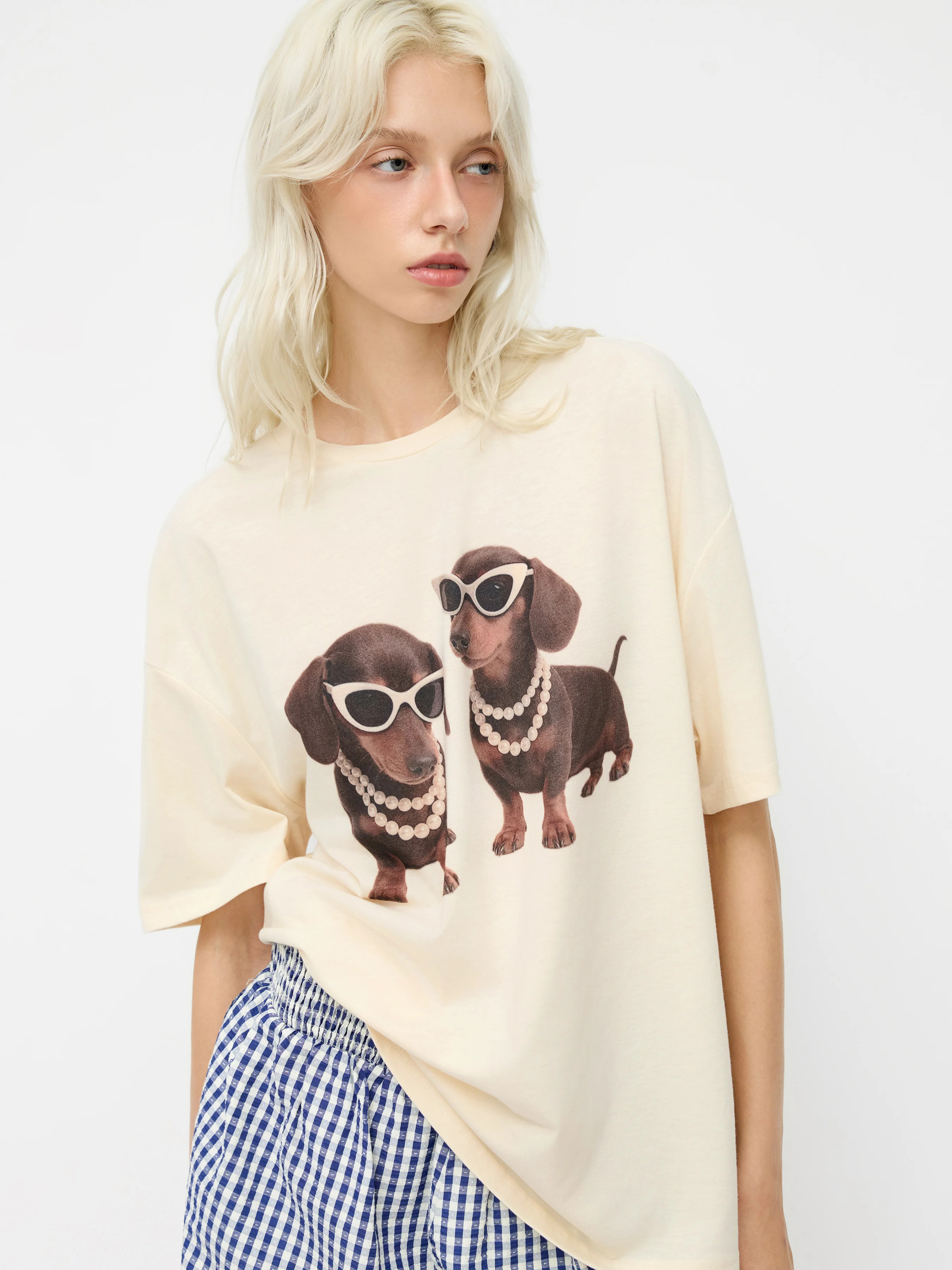 Camiseta holgada con estampa de cachorros de dachshund de mezcla de algodón | Cider