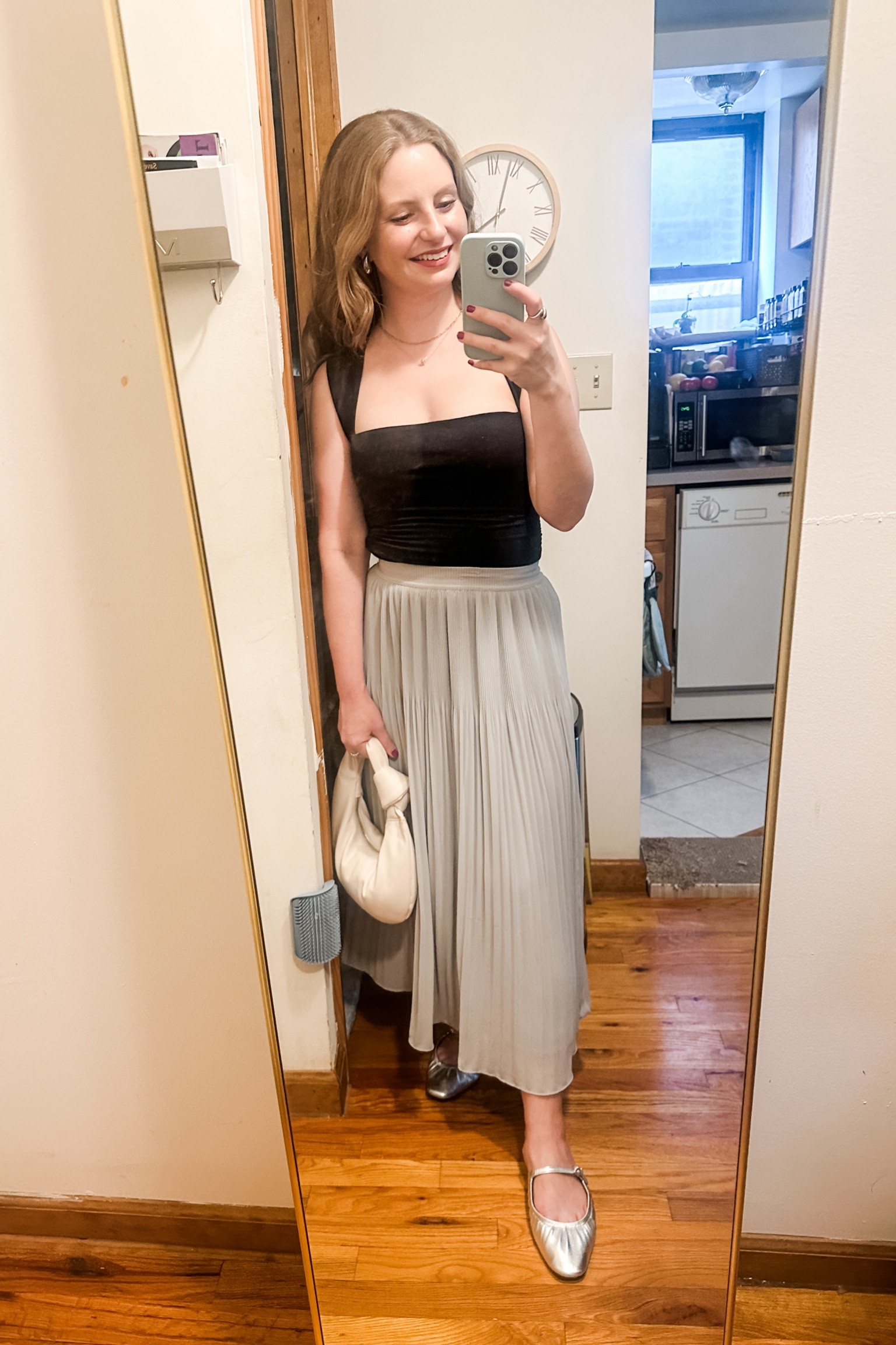 Live this beautiful and feminine look with the Ava top! The simple fitted top tucks perfectly into a a pleated midi skirt. 

Top is currently 15% off + extra 15% off with code DENIMAFF

#LTKSaleAlert #LTKxAF #LTKWorkwear