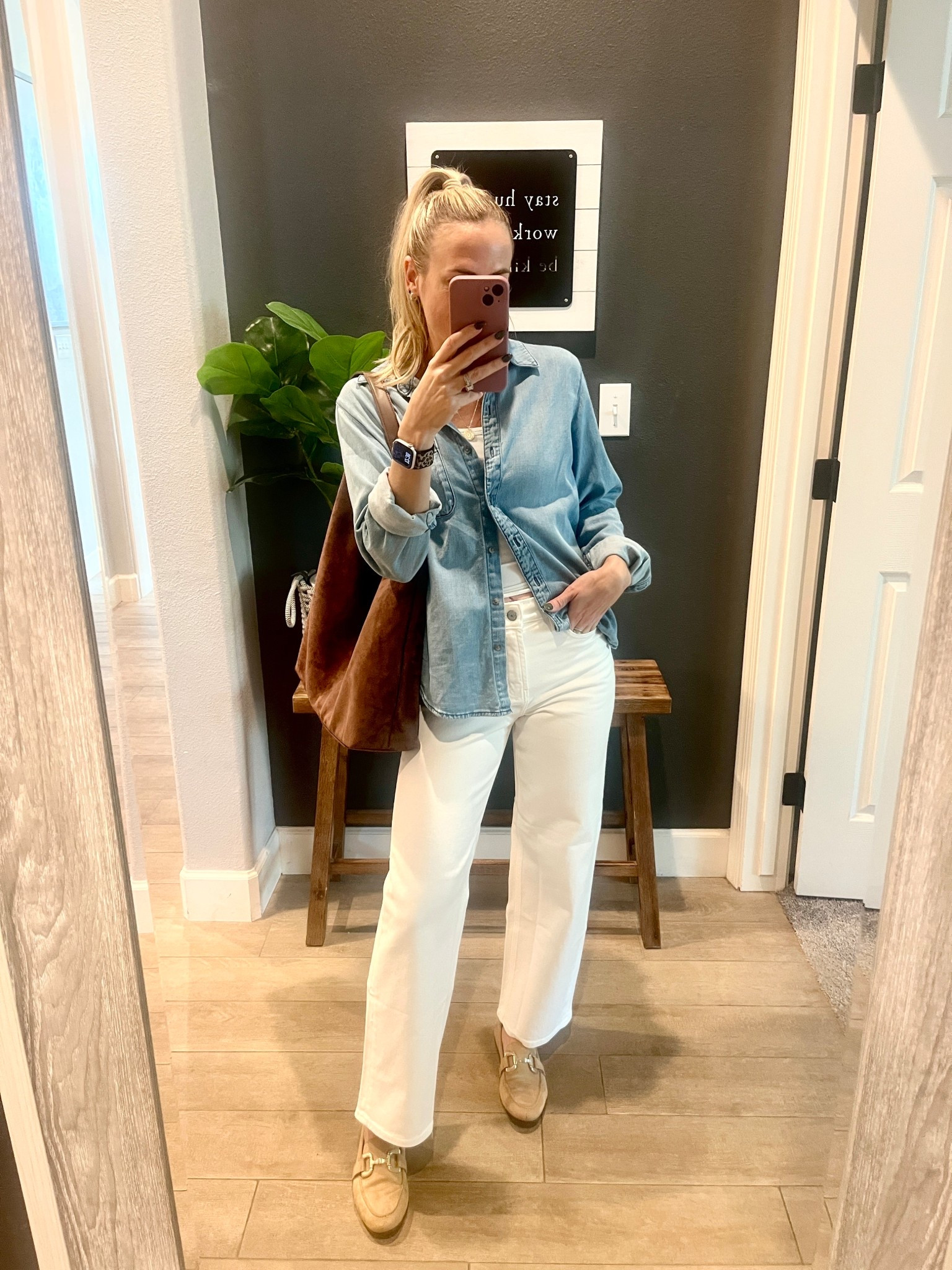 Wearing the petite in these jeans (I’m 5’3). Linked a similar top. Perfect casual or teacher outfit! 