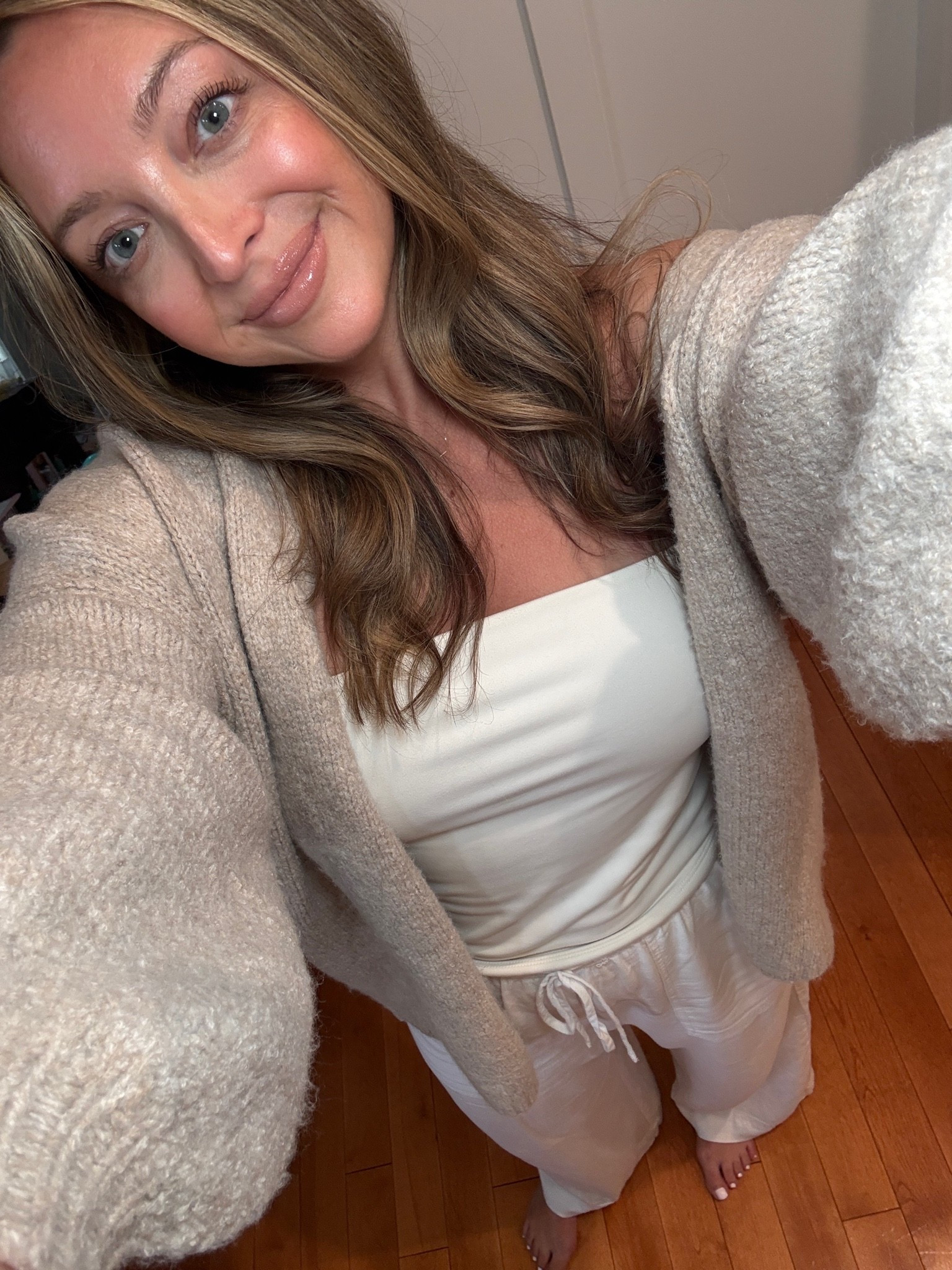 Cozy + coastal

#LTKootd #LTKmomlife #LTKgrwm