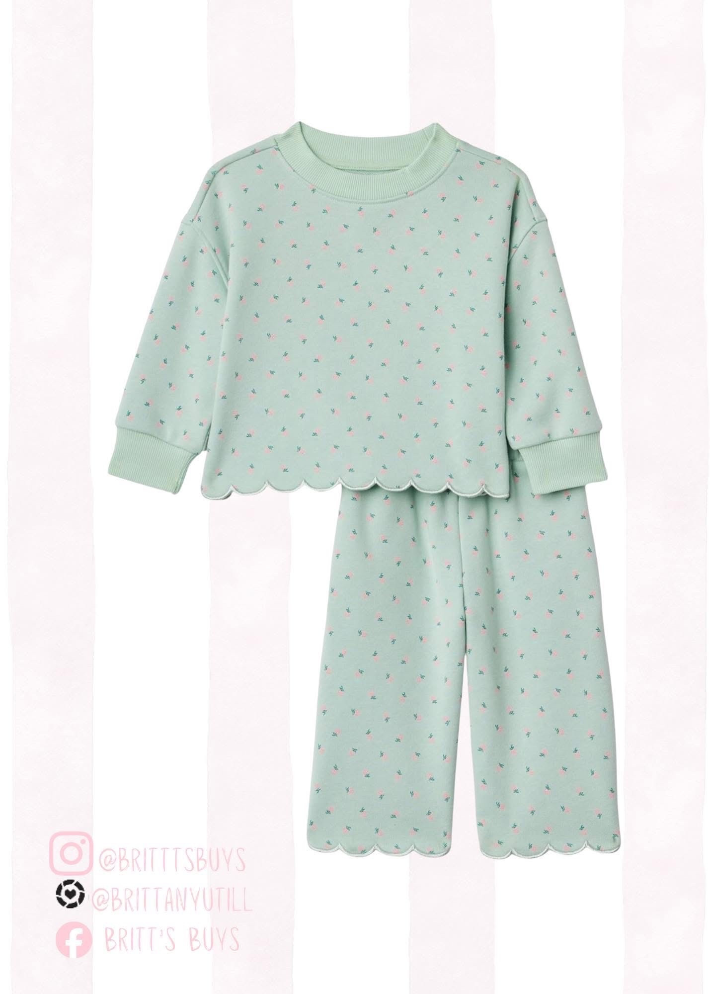 The cutest scalloped sets with select sizes on sale!! 

#LTKKids #LTKSeasonal #LTKSaleAlert