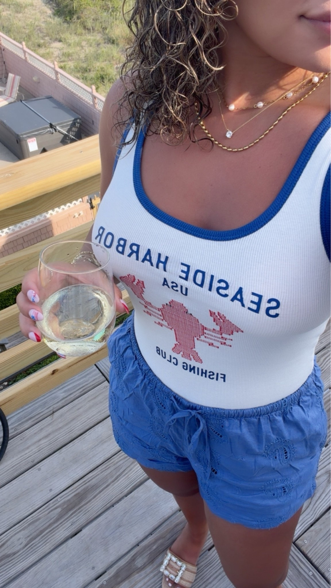 $5 dollar tank ? Sign me up 💙

#LTKootd #LTKSeasonal