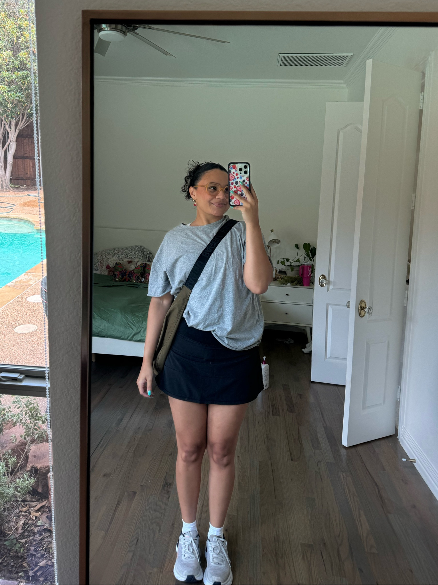 My Sizing🌟
• small in the shirt
• 6 TALL in the skirt and it’s still very!! short