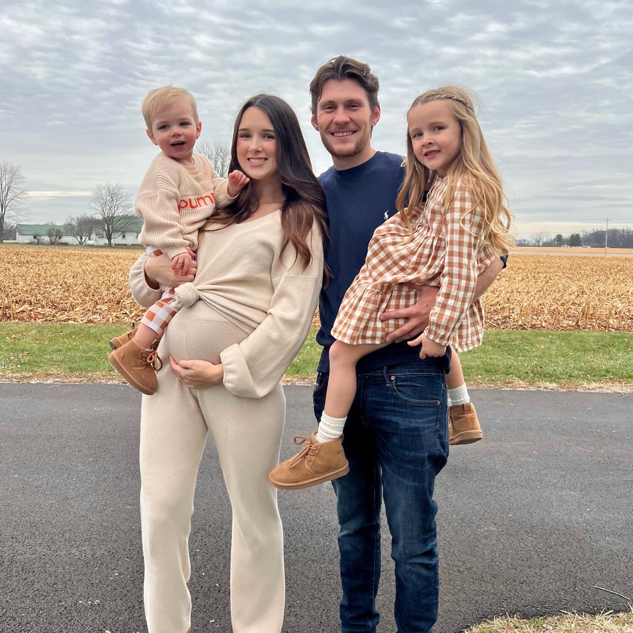 Fall family outfits

#LTKSeasonal #LTKfamily #LTKkids