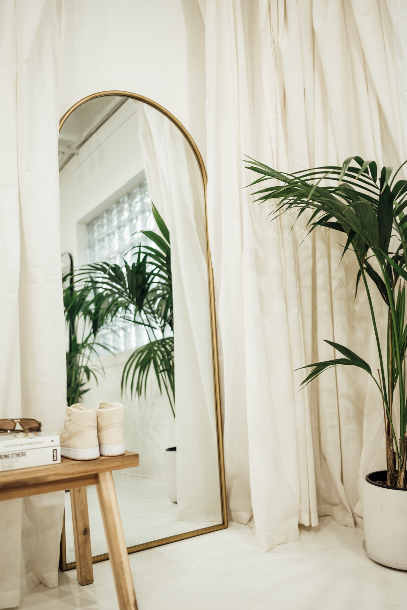 Gold arch floor length mirror back in stock 

#LTKhome #LTKSeasonal #LTKstyletip