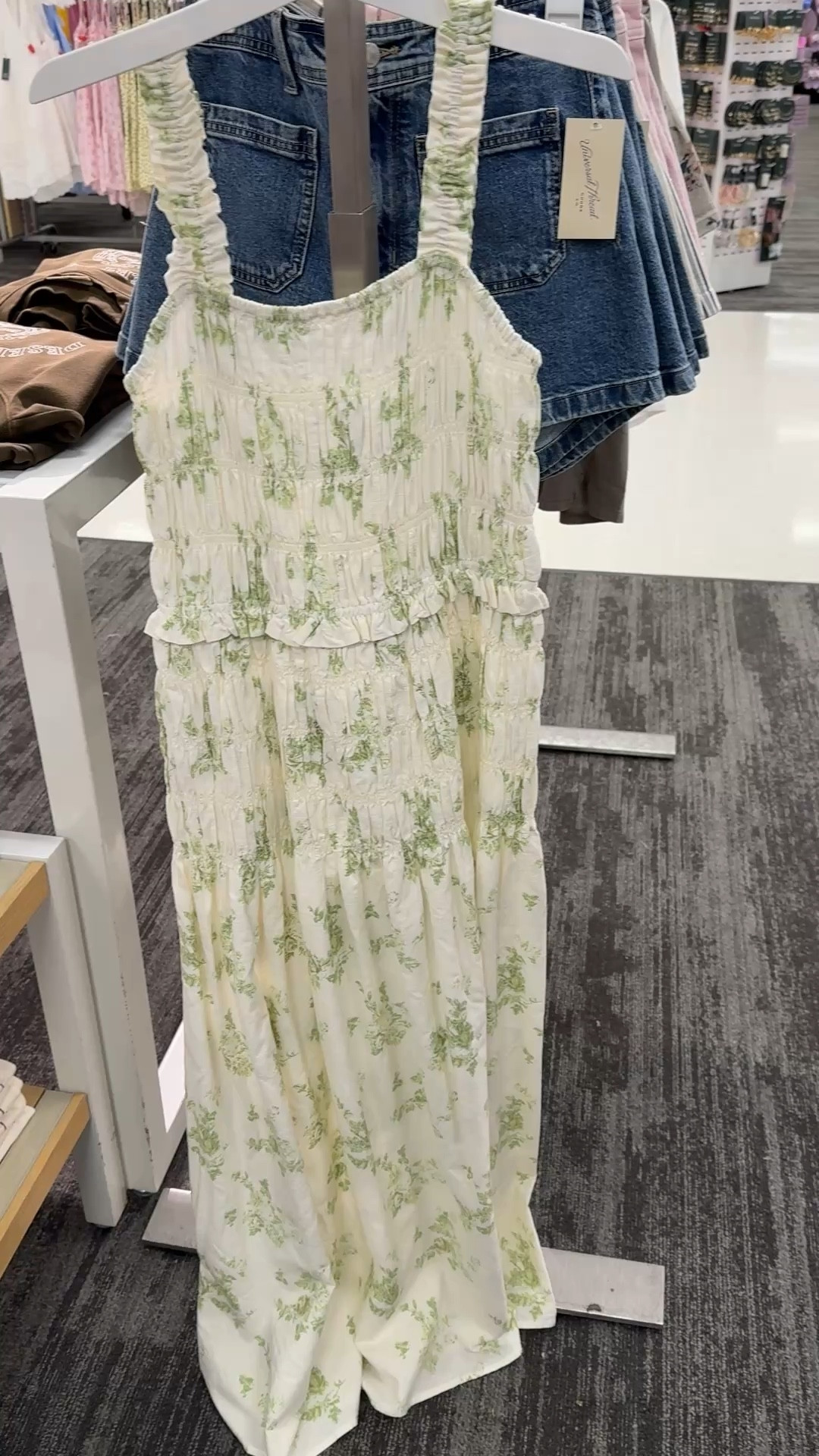 On sale for $28😍

#LTKootd #LTKSaleAlert #LTKMidsize