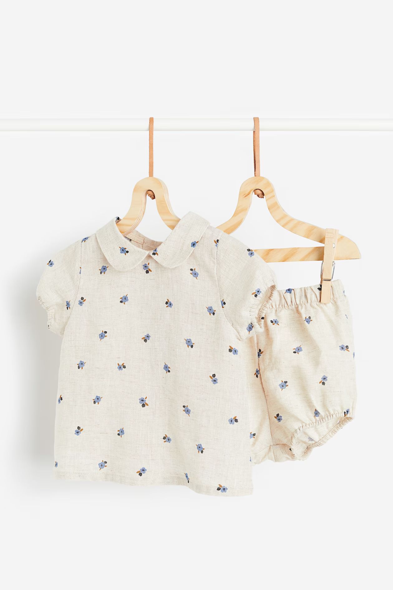 2-teiliges gemustertes Set aus Leinen - Hellbeige/Geblümt - Kids | H&M AT | H&M (DE, AT, CH, DK, NL, NO, FI)