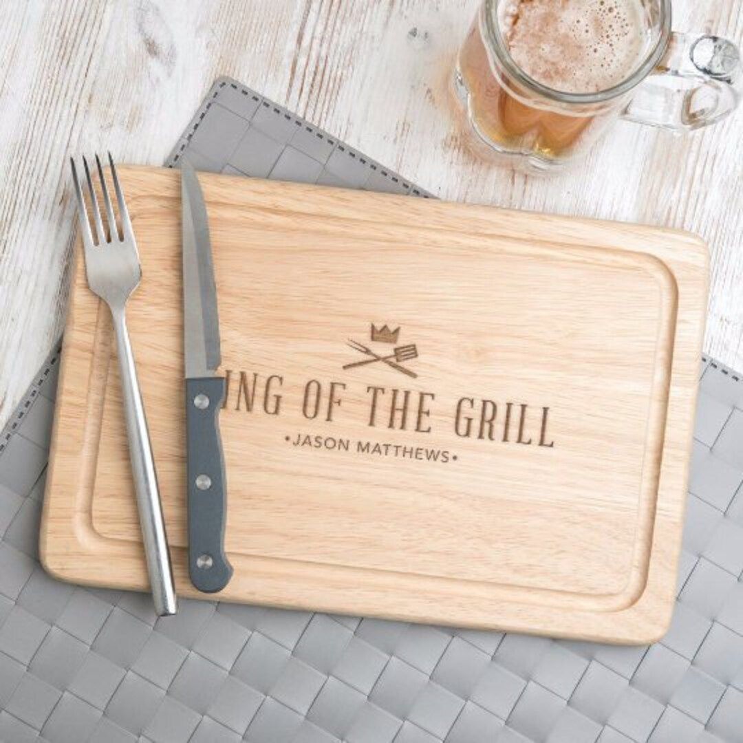 Fathers Day Grilling 'King Of The Grill' Cutting Board / Serving Board - Fathers Day Grilling Gif... | Etsy (US)