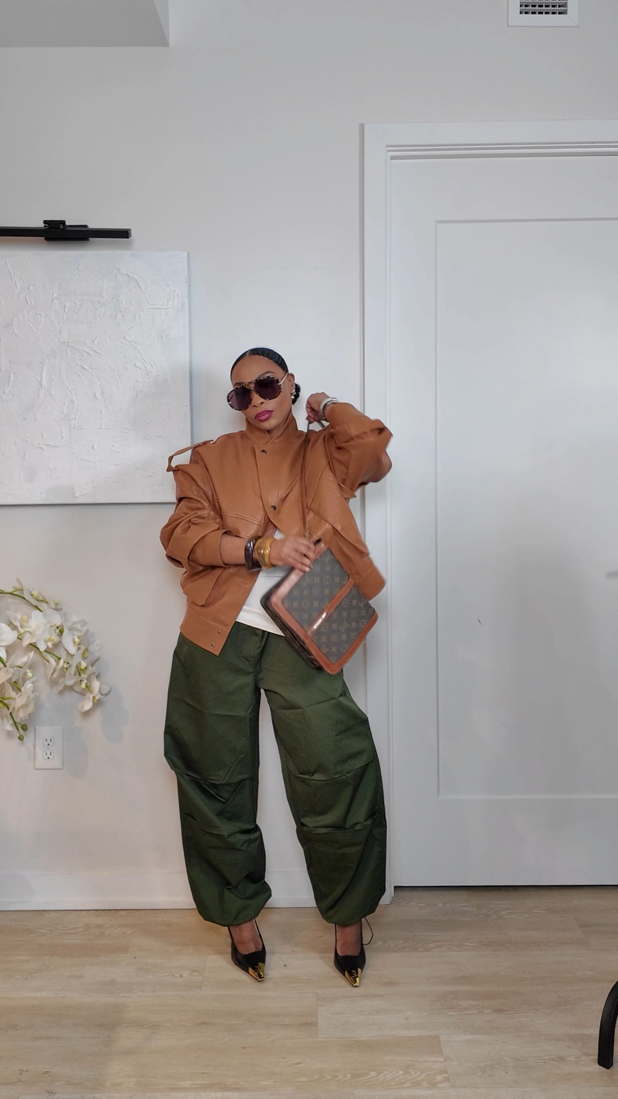 You don’t need a designer budget to serve *high fashion vibes*. Here are my top tips for elevating affordable fashion: 

1️⃣ Play with textures: Mix fabrics like faux leather, satin, or tweed to create a luxe feel. 

2️⃣ Tailoring is key: Even a $20 blazer can look designer-level with a little tailoring. It’s all about that perfect fit! 

3️⃣ Accessorize smartly: Gold-toned jewelry, structured bags, or classic sunglasses can make any outfit look expensive. Think timeless, not trendy. 

4️⃣ Neutrals are your besties:Whites, blacks, tans, and greys always look polished and sophisticated. Bonus: They’re super easy to mix and match. 

5️⃣ Confidence is everything:It’s not just about what you wear but *how* you wear it. Walk like it’s couture, babe! 

I got these pants for 12 bucks!! And, I got them in black! Style doesn’t have a price tag—it’s about creativity, fit, and knowing how to pair items to make each piece shine. 

What’s your go-to affordable fashion hack? Drop it below in the comments. 



#AffordableFashion #thelookforless #LookExpensive #howtostylevideo #everydayoutfits #elevatedbasics #styleinspo #fashiononabudget💸 #casualoutfitideas #fallfashion #falloutfits

#LTKfindsunder50 #LTKsalealert #LTKstyletip