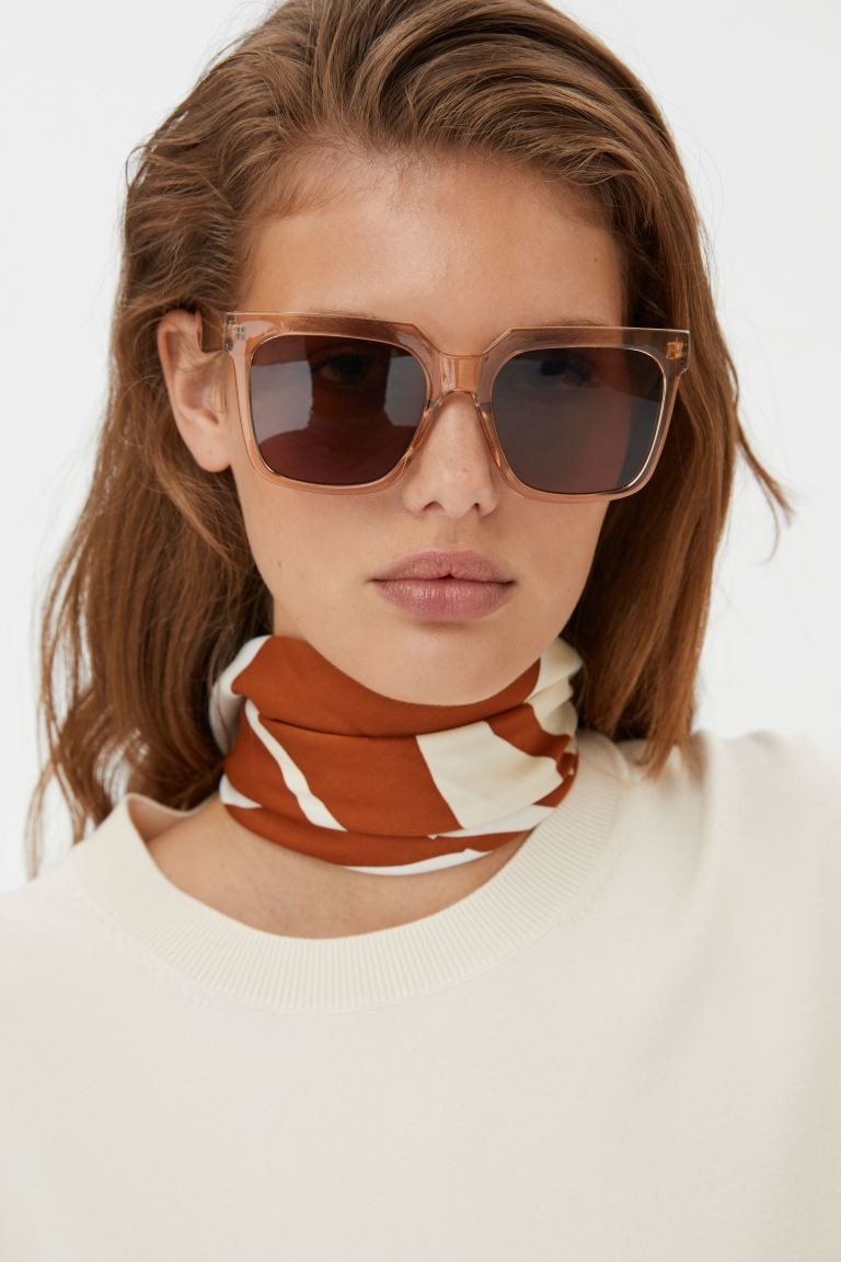 Squared Angular Sunglasses - Ecru - Ladies | H&M GB | H&M (UK, MY, IN, SG, PH, TW, HK)