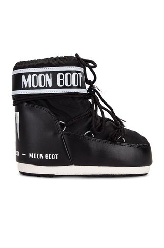 MOON BOOT Icon Classic Low 2 Boot in Black | FWRD 