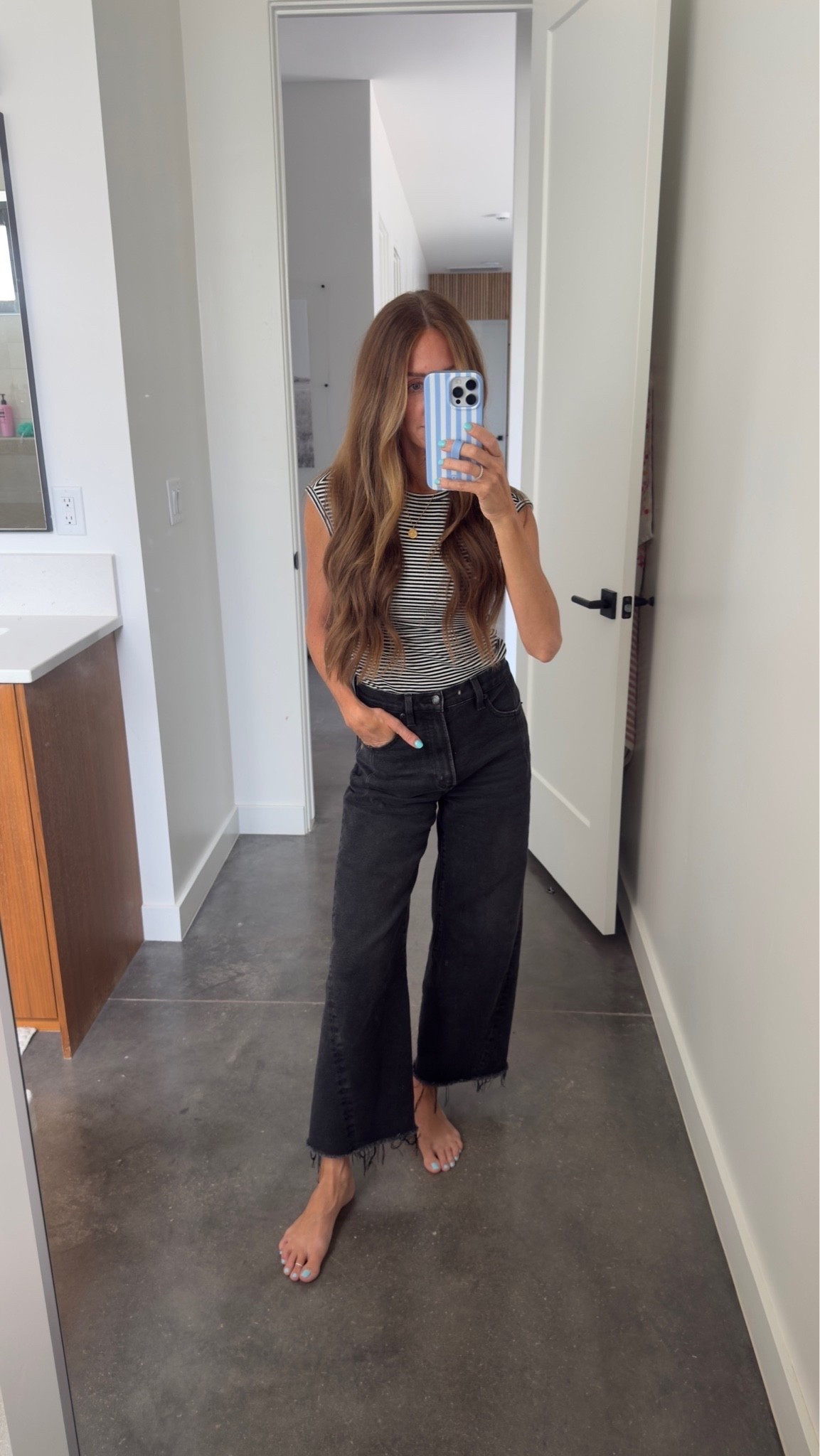 Today's outfit!! My new go to top, and favorite light barrel jeans.

#LTKootd #LTKmomlife #LTKSeasonal