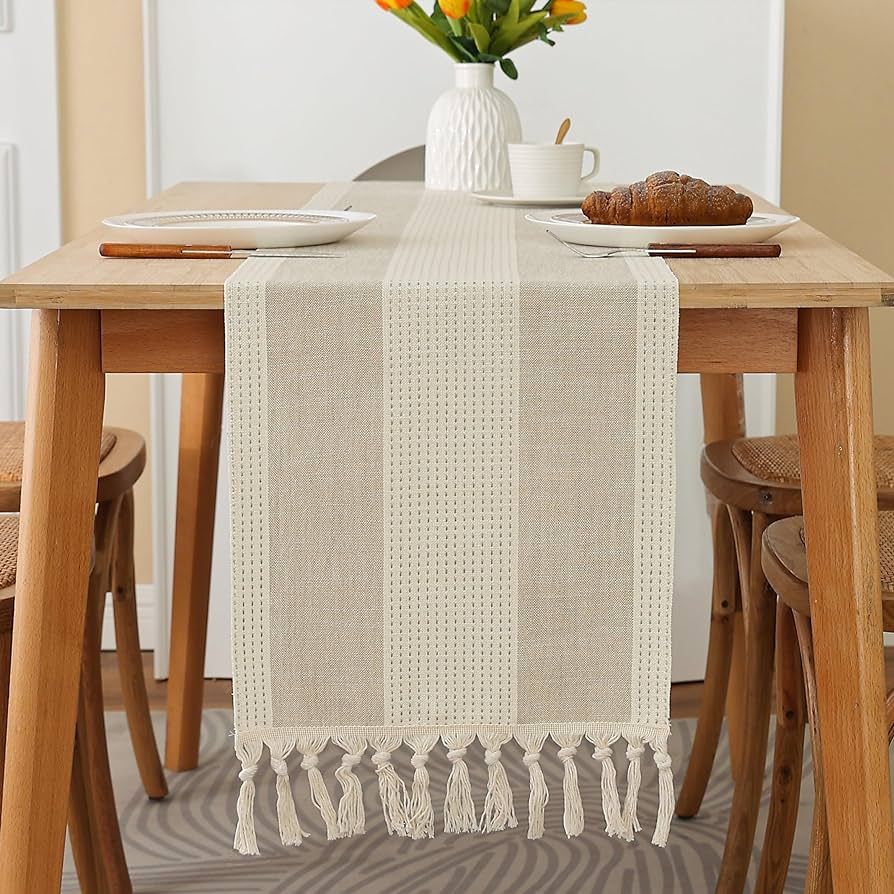 Gernaice Burlap Table Runners with Tassels 36 Inches in Length Boho Wide Striped Farmhouse Linen ... | Amazon (US)
