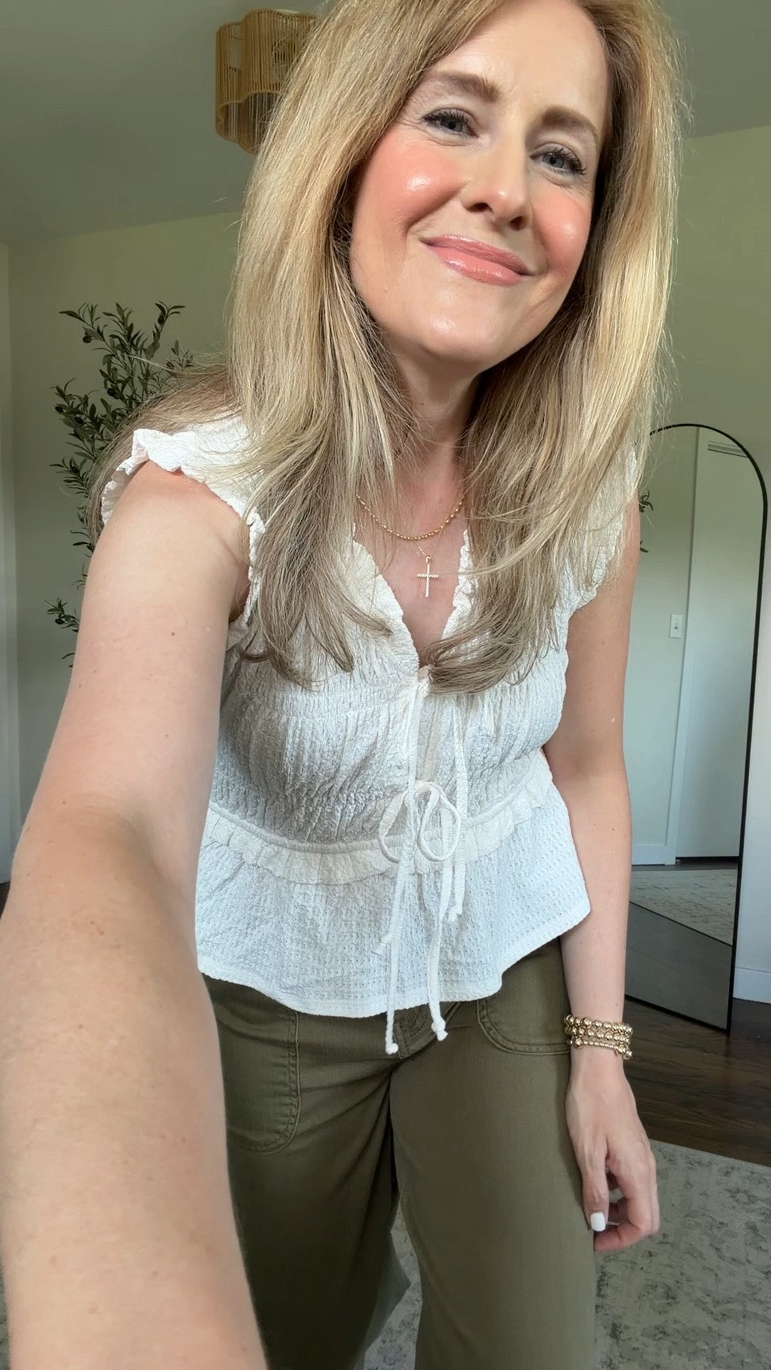 Walmart $15 top that’s giving Anthropologie, love the details and comfy stretchy fit. I’m in a small. #walmartfashion

#LTKOver40