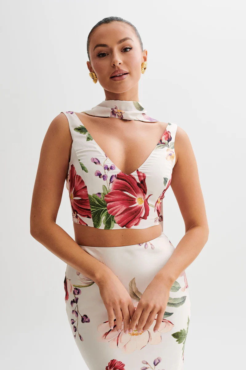 Carla Satin Sleeveless Top With Scarf - Bella Rosa Print | MESHKI US
