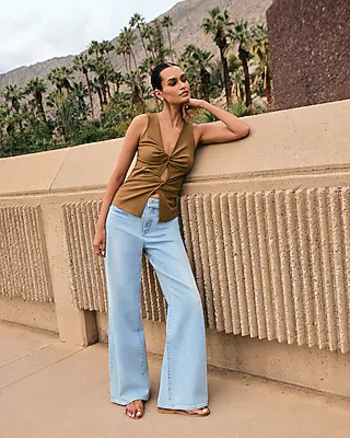 High Waisted Light Wash Wide Leg Jeans | Express