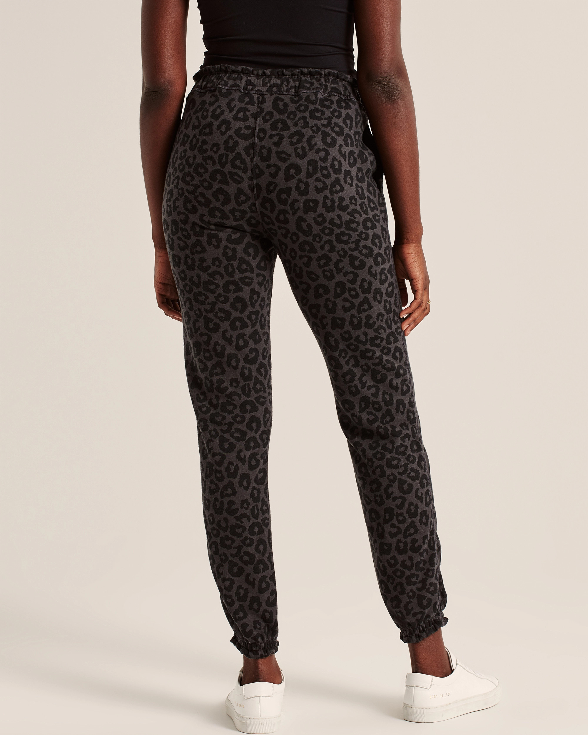 Classic Sweatpants | Abercrombie & Fitch (US)