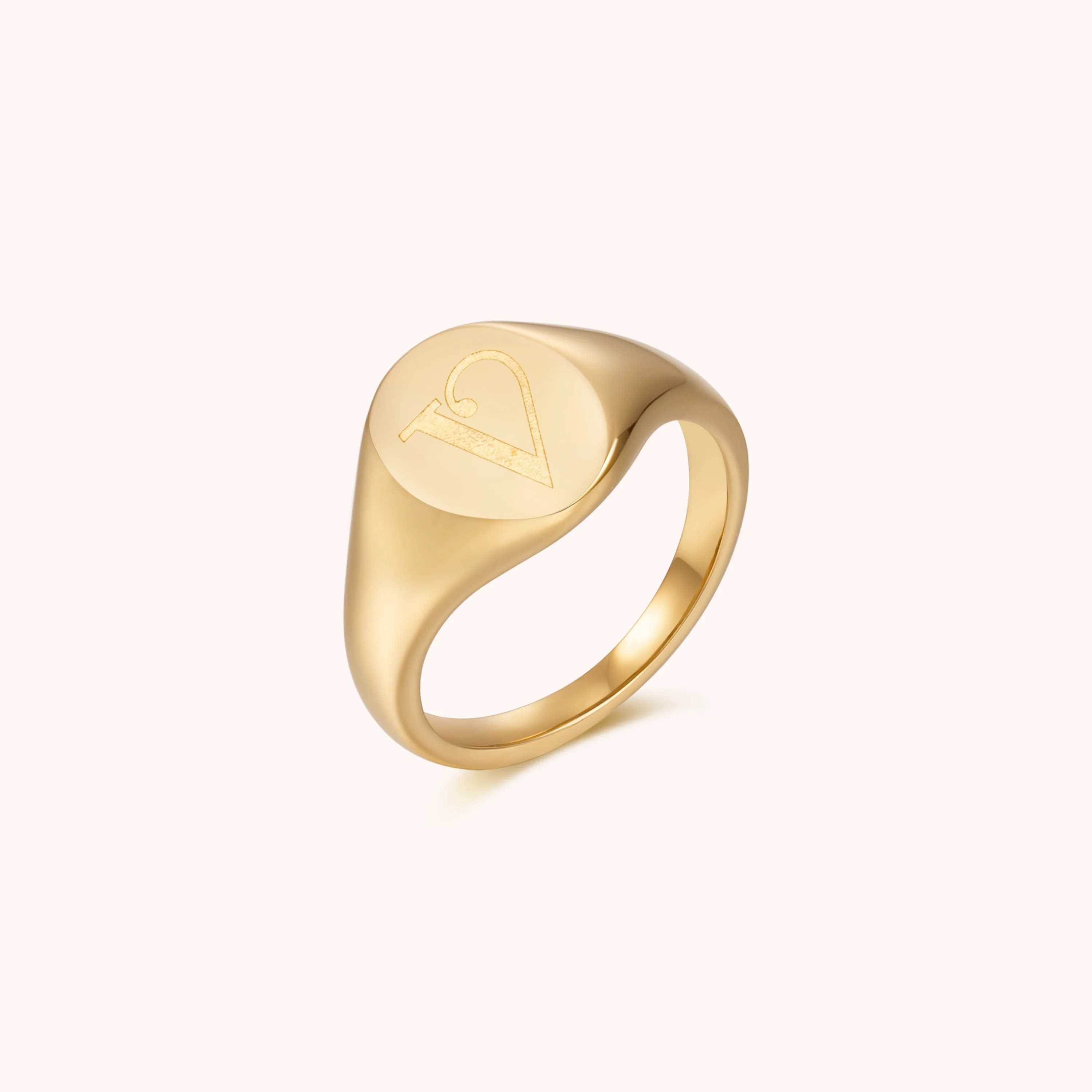 Initial Signet Ring - V | Victoria Emerson