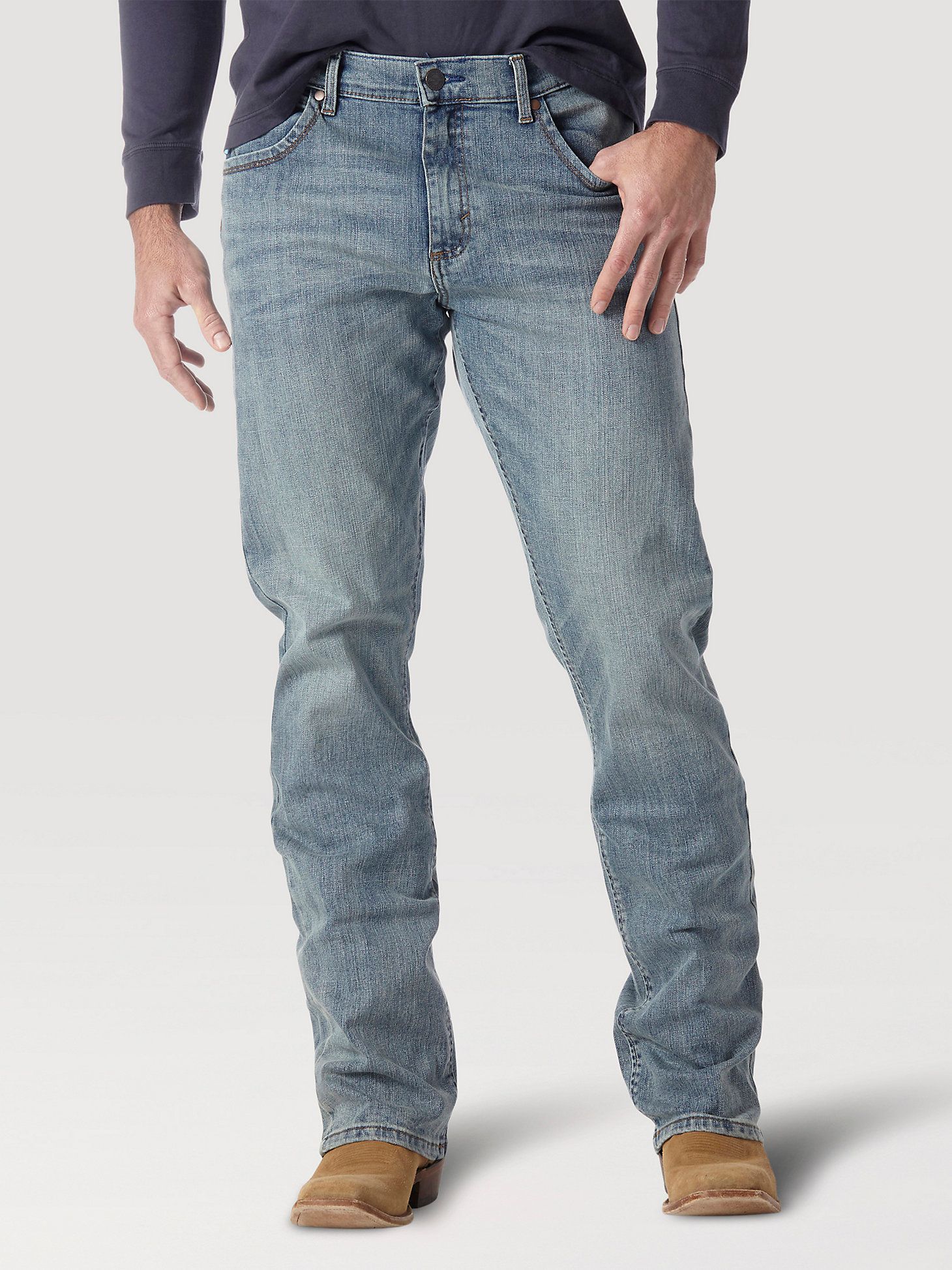 Men's Wrangler Retro® Slim Fit Bootcut Jean in BR Wash | Wrangler