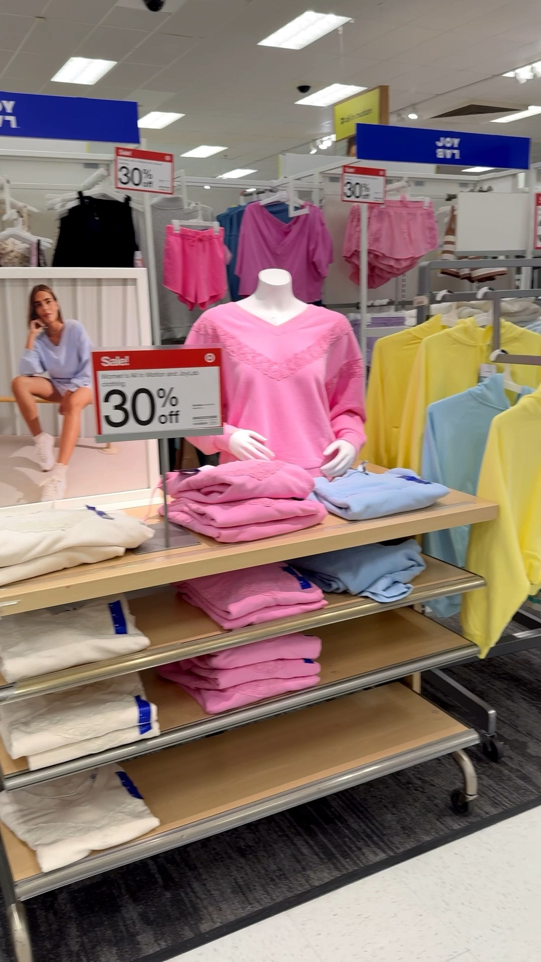 30% off women’s activewear!!! 🎯 

#LTKActive #LTKgrwm #LTKSpringSale