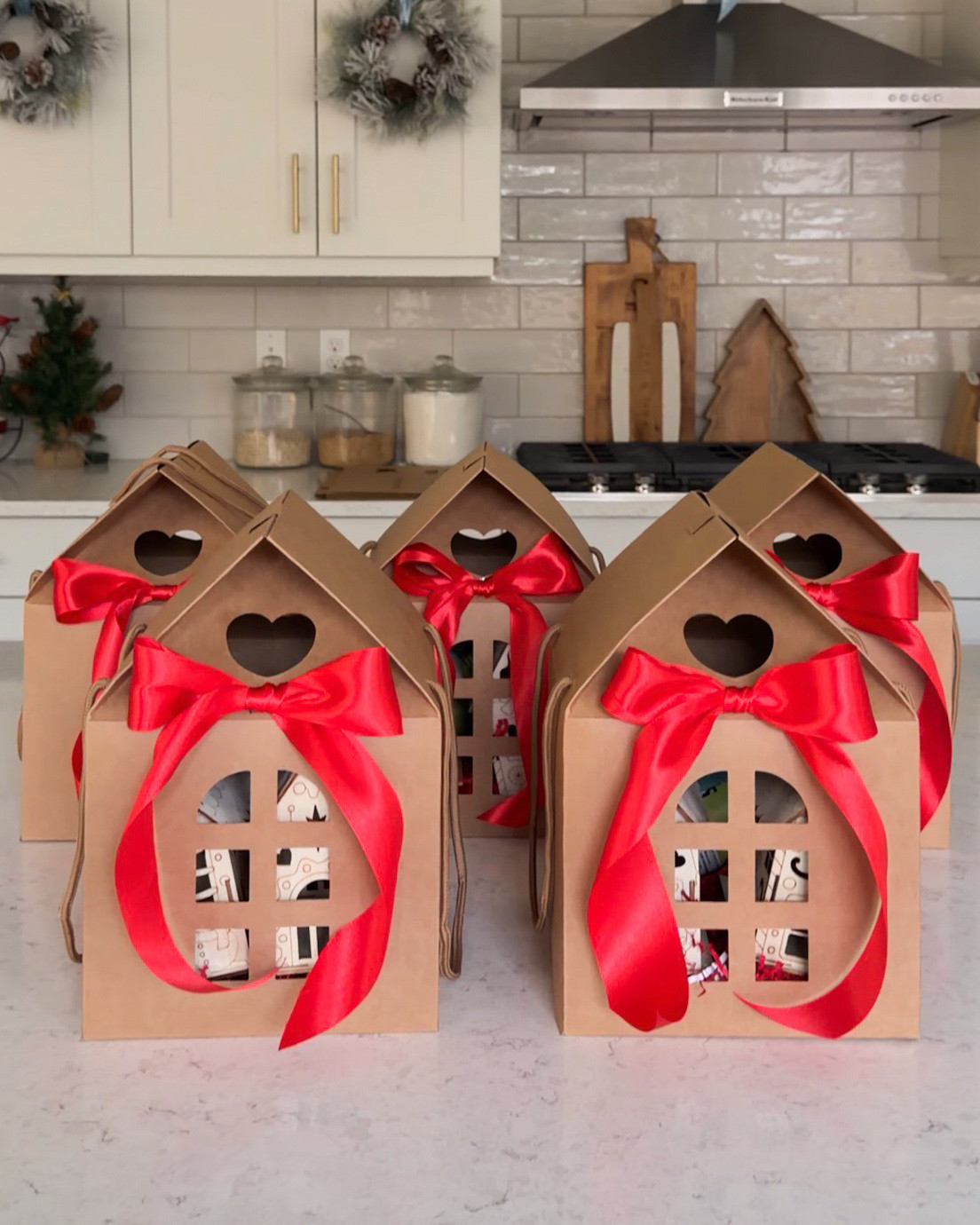 Neighbor gift idea with wooden crafts for kids, dish soap + holiday sponges for parents, and cute gingerbread gift boxes!

Scotch brite scrubbing pads, dish soap, wooden house, crinkle cut paper

#LTKHome #LTKHoliday #LTKGiftGuide