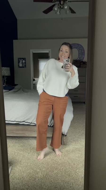 I’m loving these wide leg orange pants for spring 

#LTKover40 #LTKfindsunder50