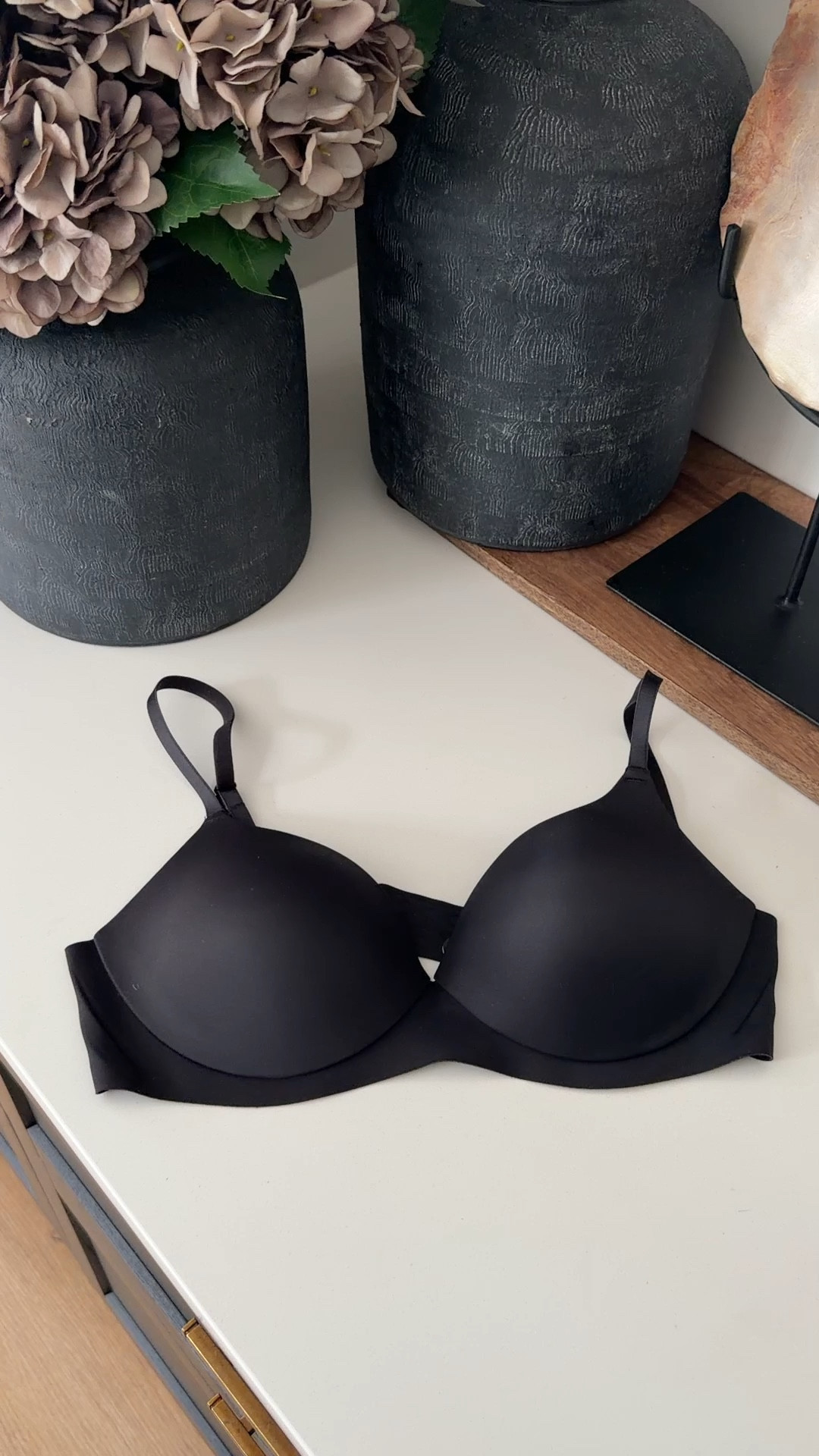 EBY Black Pain Free Tshirt Bra