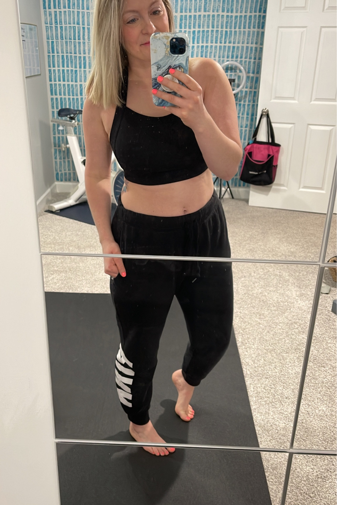 Full coverage and high support sports bra

#LTKcurves #LTKunder50 #LTKunder100