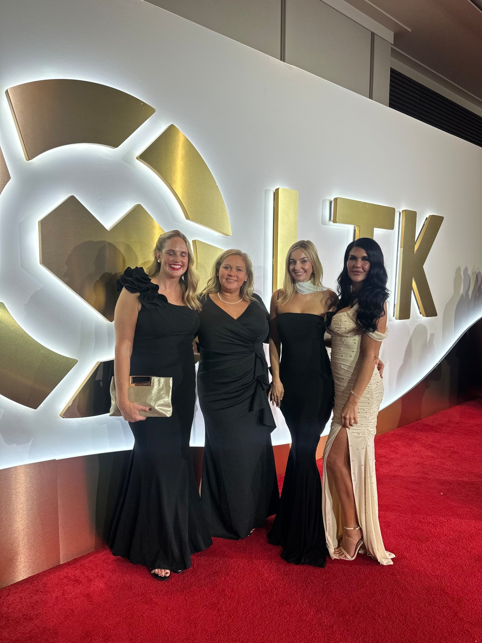 My Amazon dress for the final night at conference.

#LTKOver40 #LTKMidsize #LTKCon