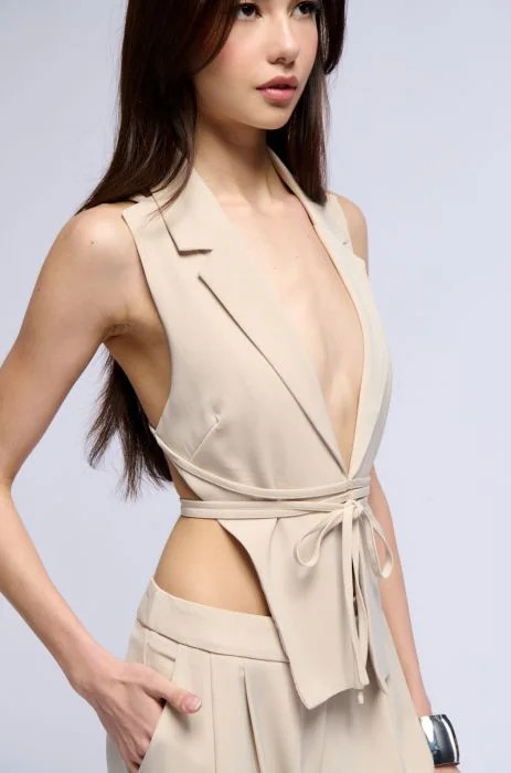 MAXINE OPEN BACK VEST | AKIRA