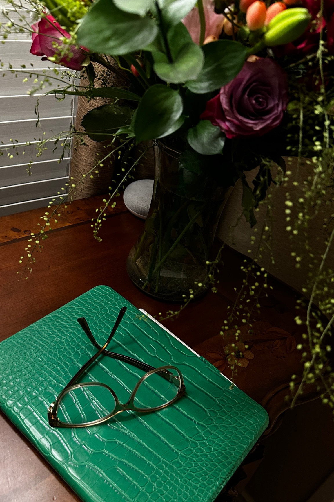 Emerald Faux Crocodile, iPad case so classy! Get it now 25% off 🫶 Chic Geeks 
Small business Saturday 

#LTKGiftGuide #LTKHoliday #LTKCyberWeek