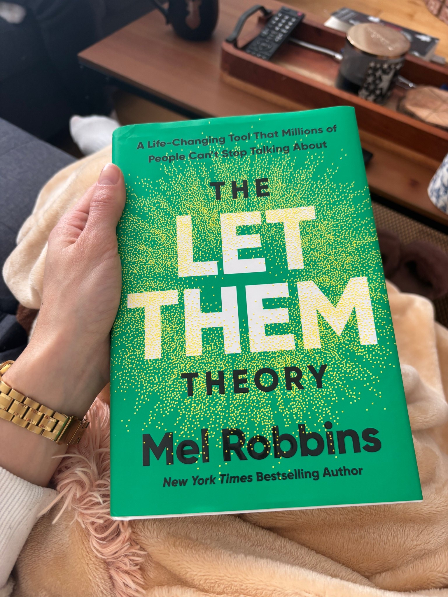 Such a good read!! The let them theory by Mel Robbins 

#LTKcanada #LTKfitness #LTKgiftguide