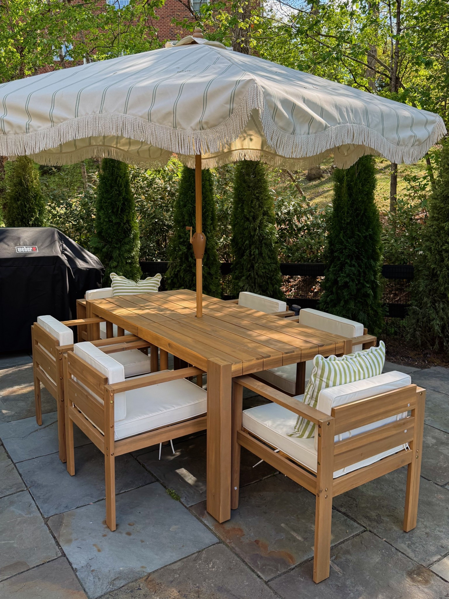 Outdoor dining set! So excited to host some dinners here this spring and summer ✨🌿

#LTKHome