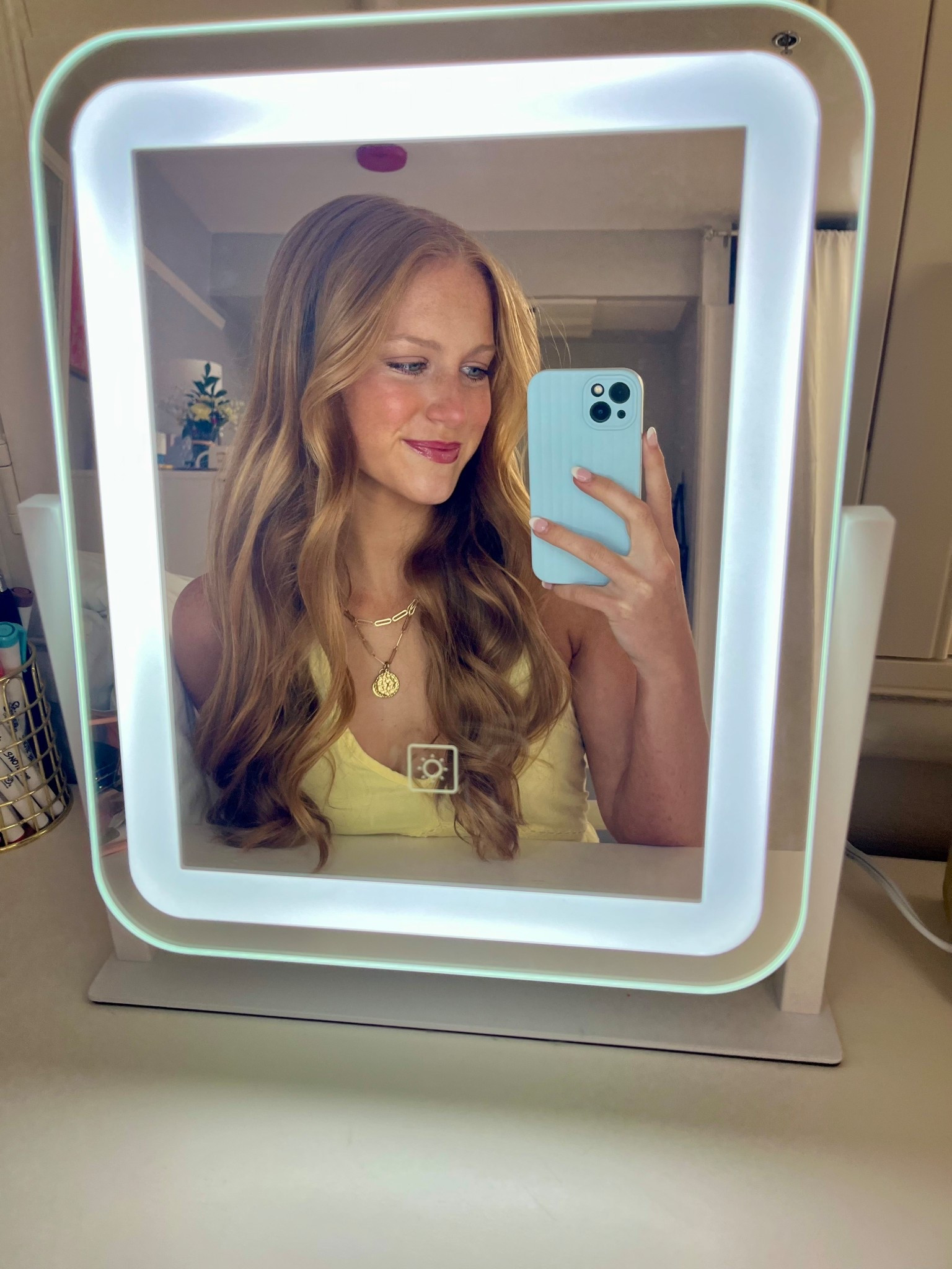 The best way to save time in the morning is with heatless curls!!! 