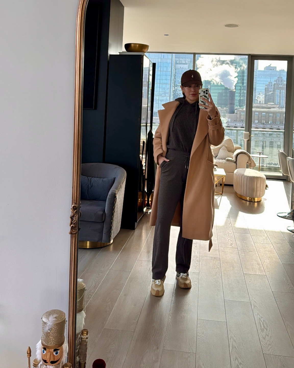 Lounge set
Cashmere sweater 
Cashmere set 
