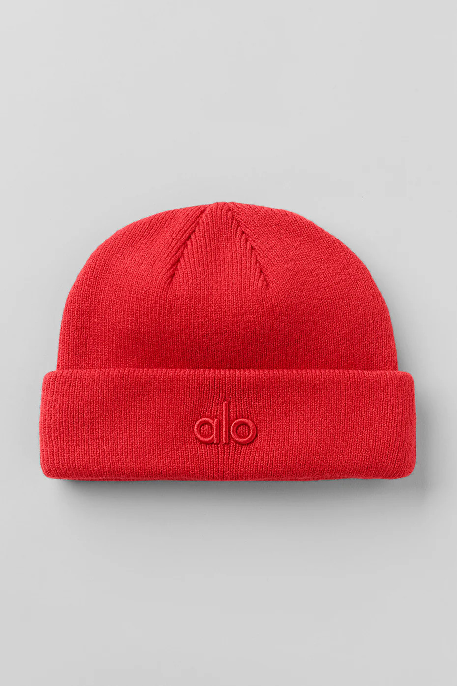 ALO | Notable Beanie Hat in Bright Red | Alo Yoga (US)