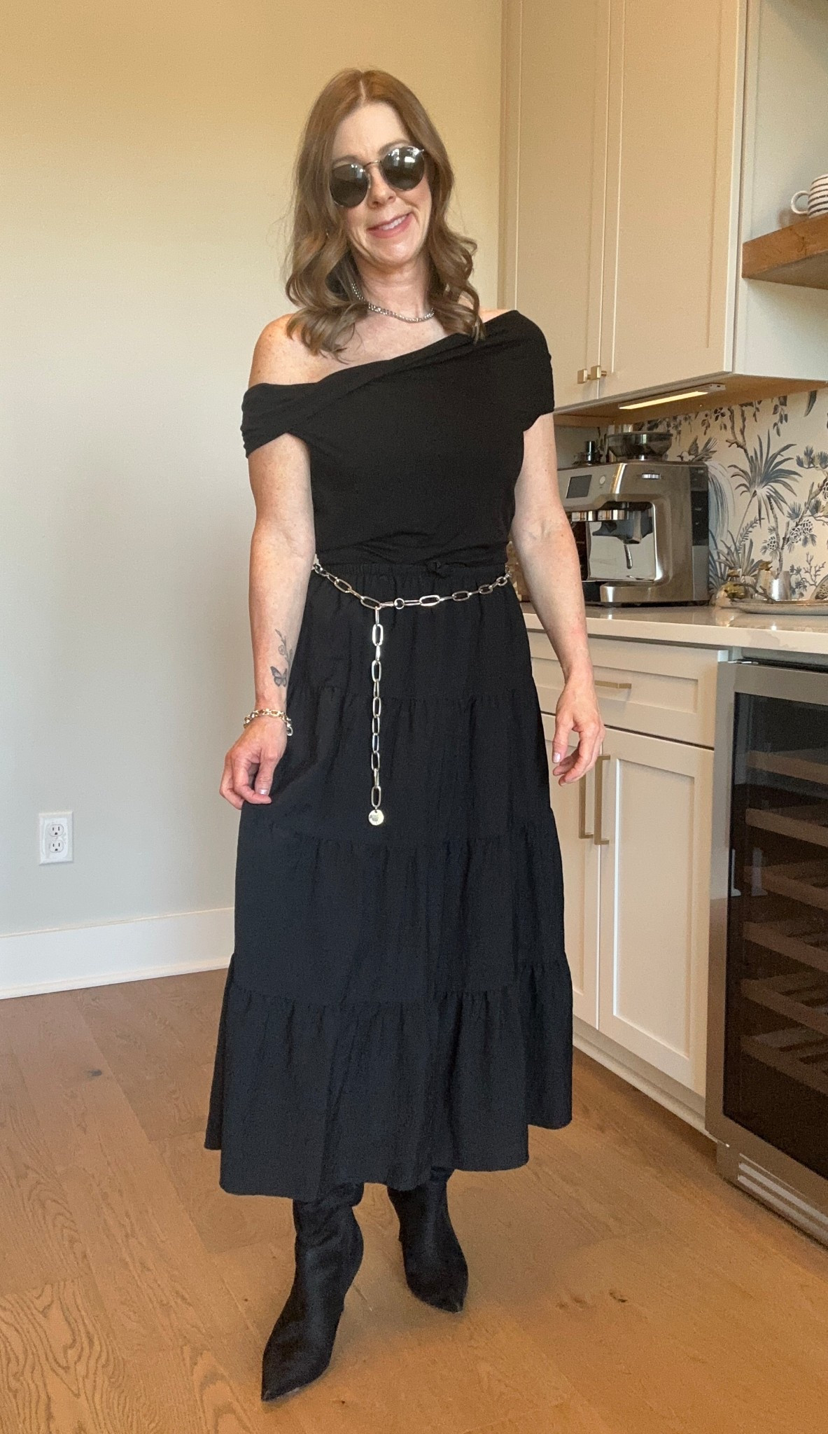 Festival or country concert look! 
Skirt is Target size small
Too is Reformation size medium
Nine West boots
Chain belt
#countryconcertoutfit #festivaloutfit

#LTKFestival #LTKPetite #LTKootd