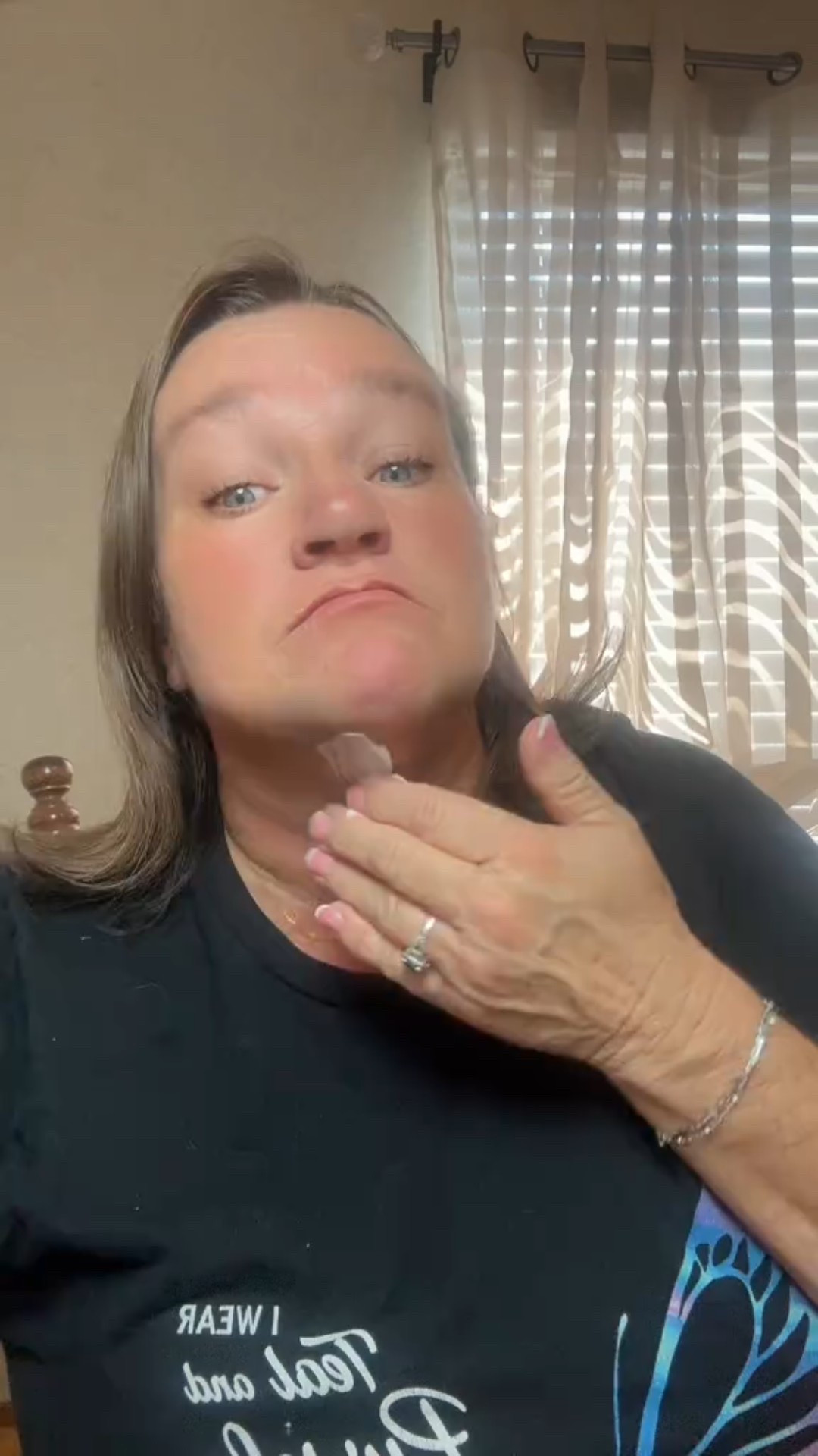 NO SURGERY NEEDED!!
Say goodbye to your turkey neck!! 

#LTKBeauty #LTKSaleAlert