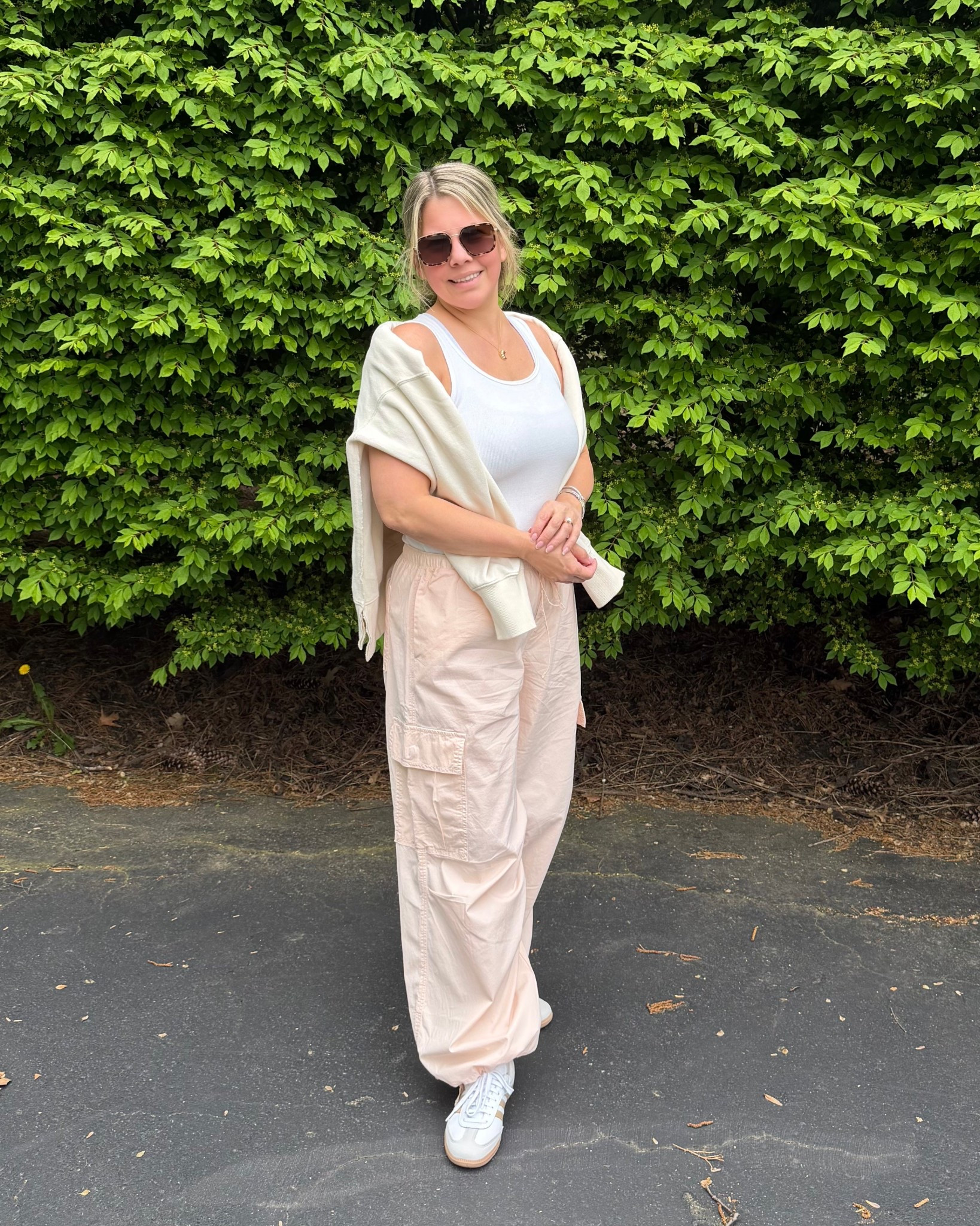 The pants are super lightweight and breathable (you’ll live in them), paired with an easy tank and the coziest lightweight sweatshirt for that effortless layer.