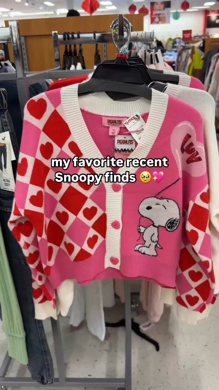 Some of my favorite recent Snoopy finds!!

#snoopy #sweatshirt #home #homedecor #livingroom #bedroom #kitchen 

#LTKHome #LTKFamily #LTKStyleTip