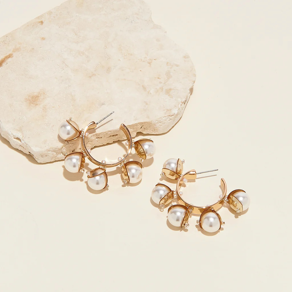 Mini Delfina Pearl Hoop Earrings Blush | Mignonne Gavigan