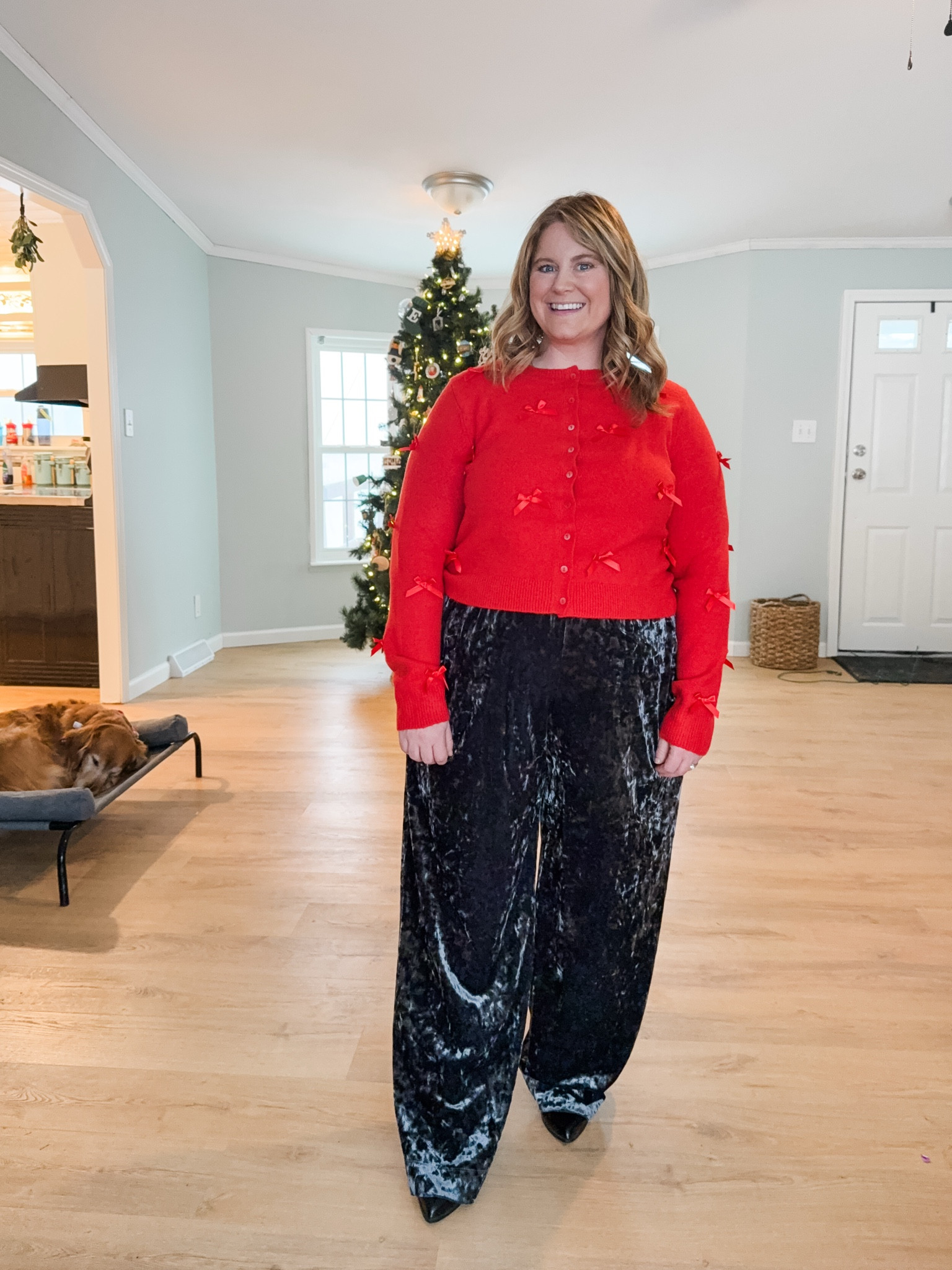 Wearing an XL in the bow cardigan and in the pants.  Pants were too long on me 

#LTKMidsize #LTKHoliday #LTKSeasonal