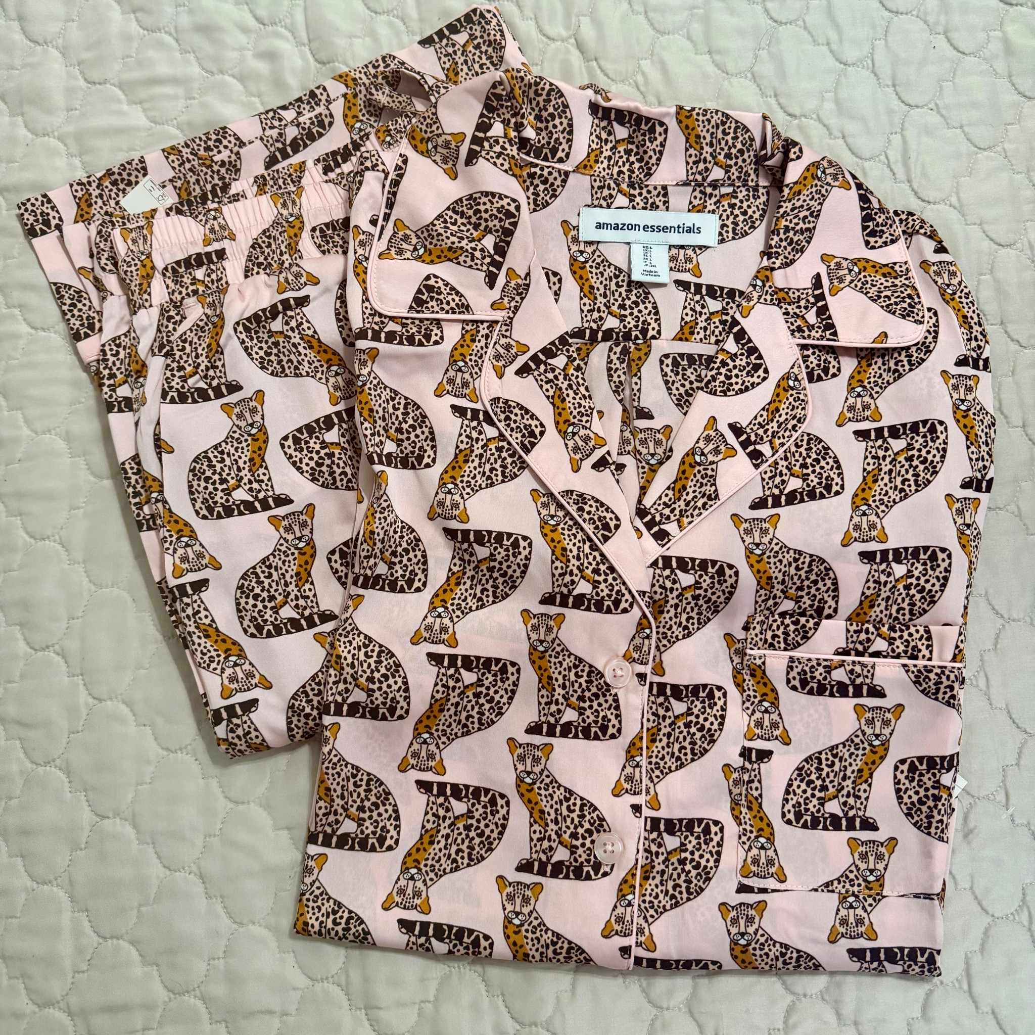 New matching satin pink pajama set with cheetahs 🐆🩷 ringing in the new year with a new cute soft set from Amazon 

#LTKFindsUnder50 #LTKHoliday #LTKootd