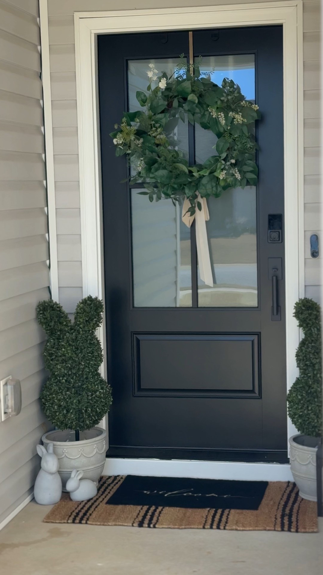 Spring front porch inspo! 🌸🐇🐰

Small porch styling, front porch decor, spring decor, outdoor spring styling, topiary bunnies, Walmart, boxwood bunnies, spring wreath, front porch door mats